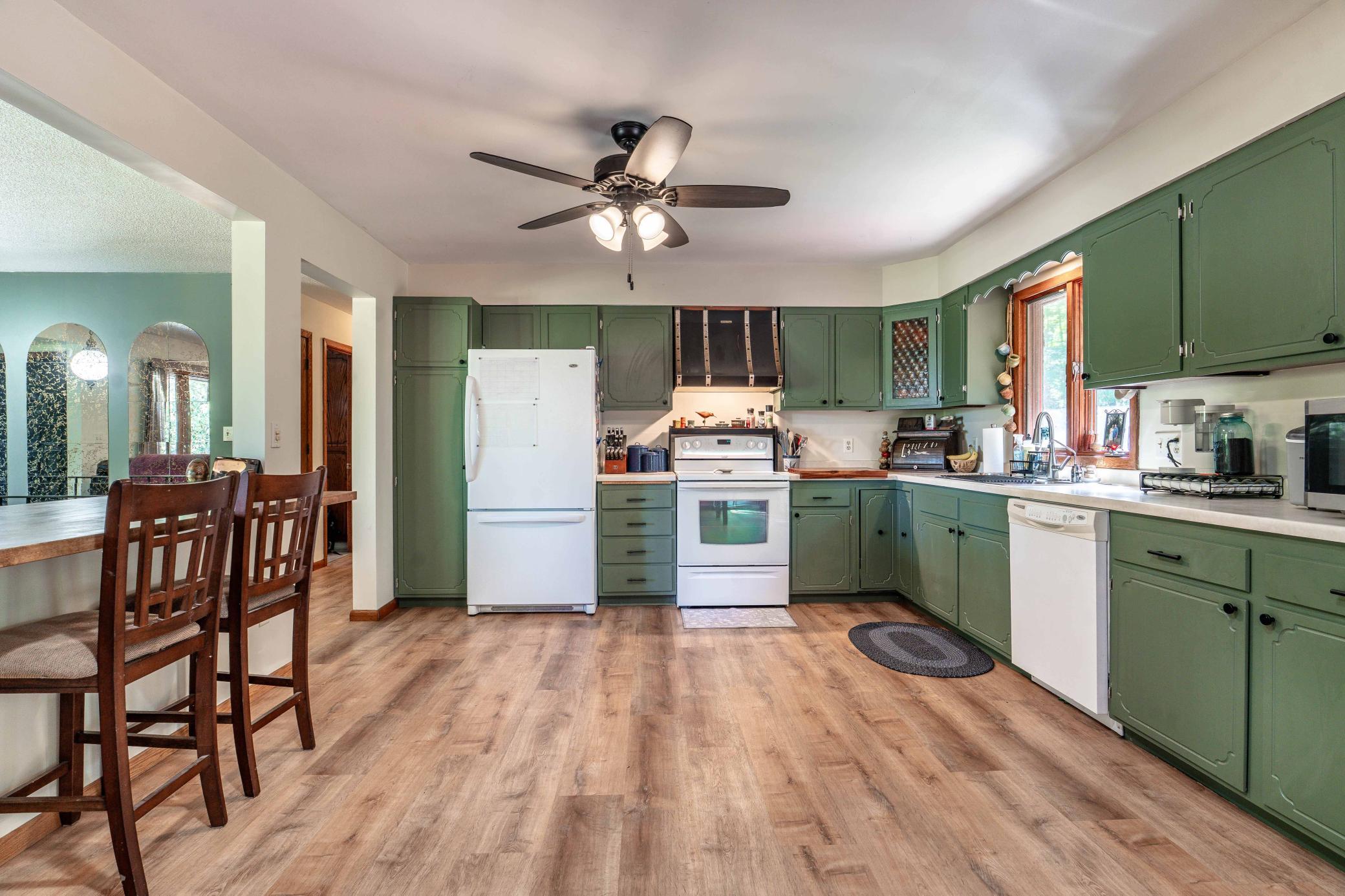 1976 single family home for sale at 36117 US 71 in Eagle Bend, MN — 4 bed, 2 bath (photo 15 of 74)