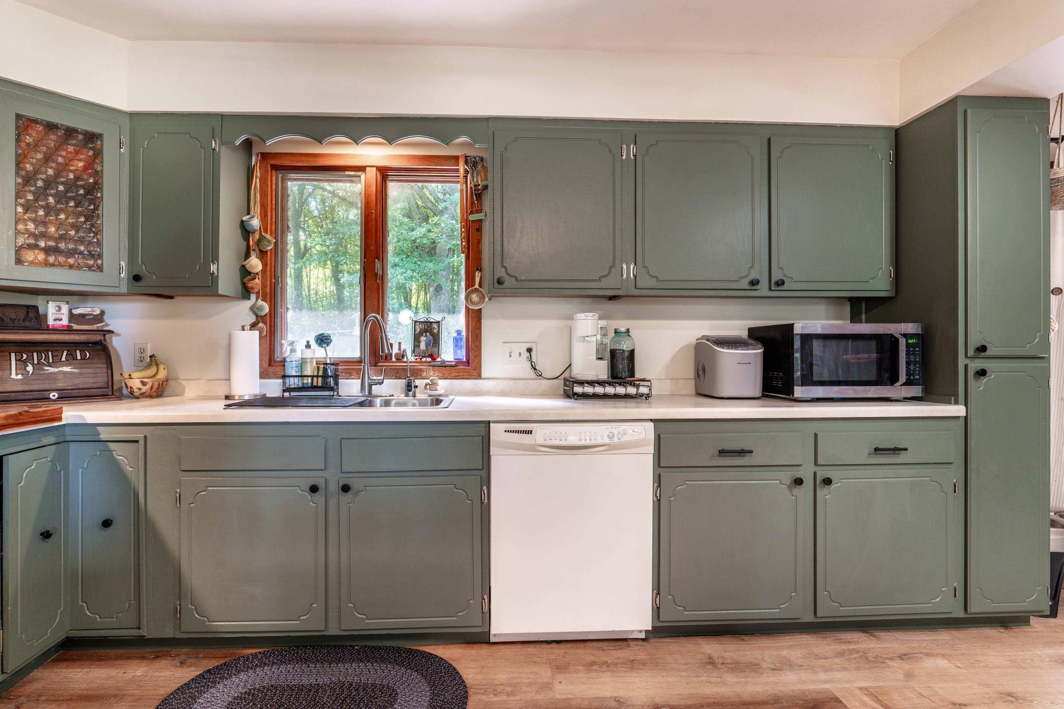 1976 single family home for sale at 36117 US 71 in Eagle Bend, MN — 4 bed, 2 bath (photo 17 of 74)