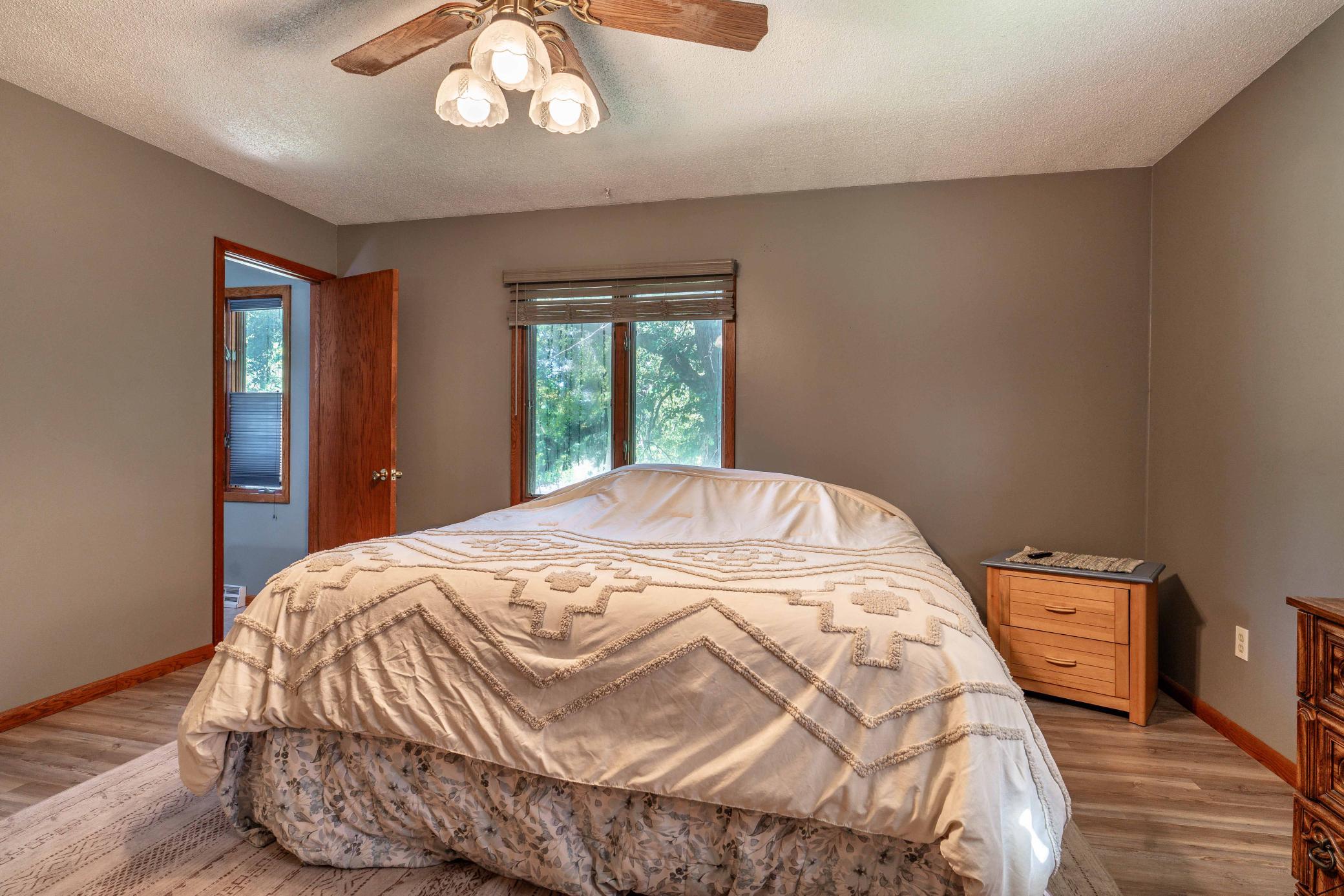 1976 single family home for sale at 36117 US 71 in Eagle Bend, MN — 4 bed, 2 bath (photo 23 of 74)