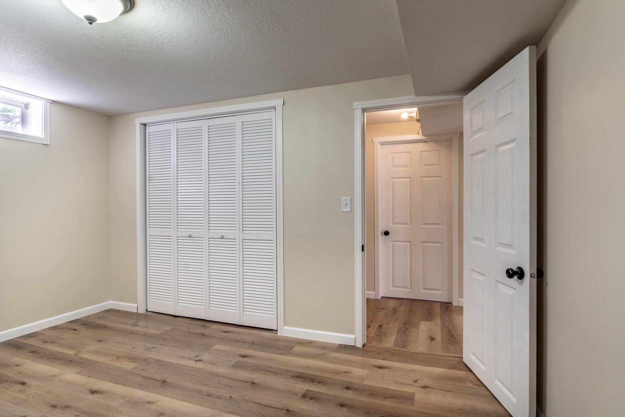 1976 single family home for sale at 36117 US 71 in Eagle Bend, MN — 4 bed, 2 bath (photo 42 of 74)