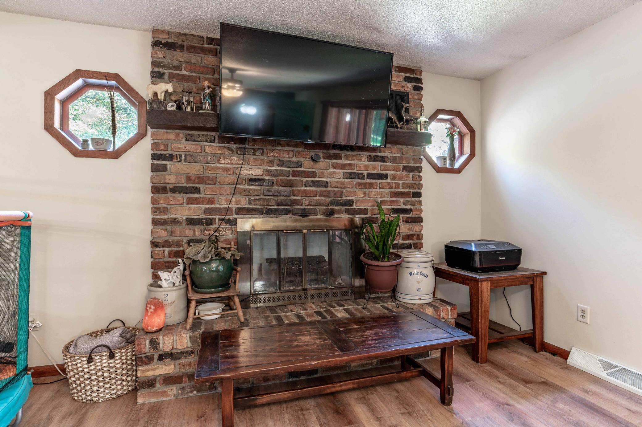 1976 single family home for sale at 36117 US 71 in Eagle Bend, MN — 4 bed, 2 bath (photo 10 of 74)