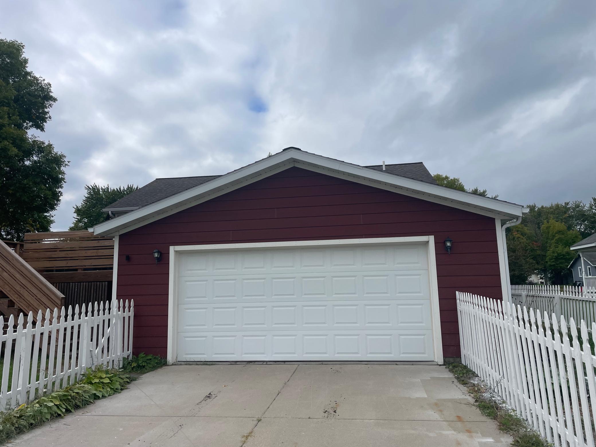 2008 single family home for sale at 908 NW 1st Avenue in Grand Rapids, MN — 4 bed, 2 bath (photo 4 of 33)