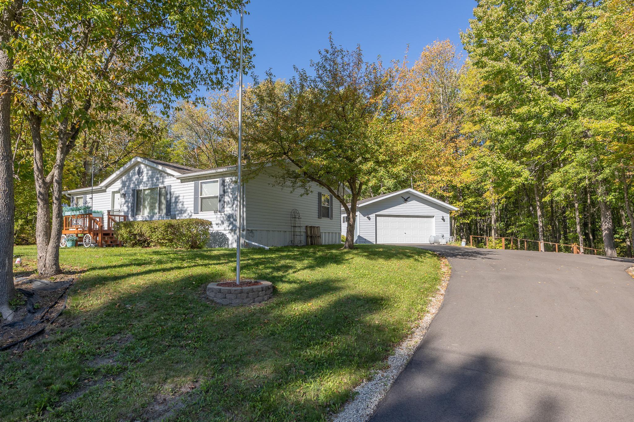 1999 single family home for sale at 3323 State 84 NE in Longville, MN — 3 bed, 2 bath (photo 35 of 38)