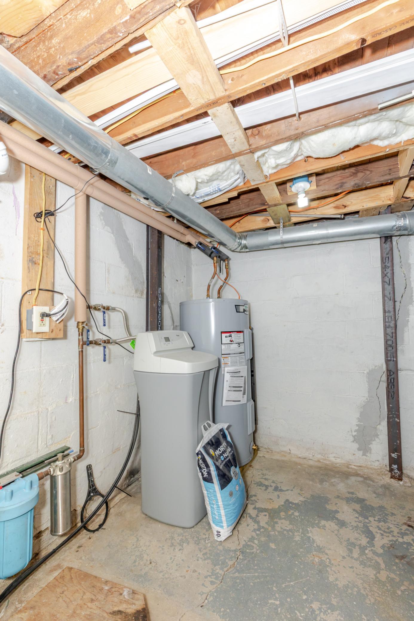 1920 single family home for sale at 501 Nelson Drive in Horace, ND — 1 bed, 1 bath (photo 22 of 41)