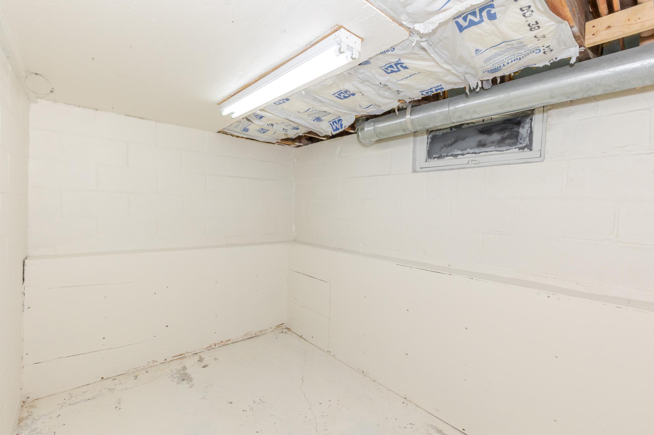 1920 single family home for sale at 501 Nelson Drive in Horace, ND — 1 bed, 1 bath (photo 24 of 41)