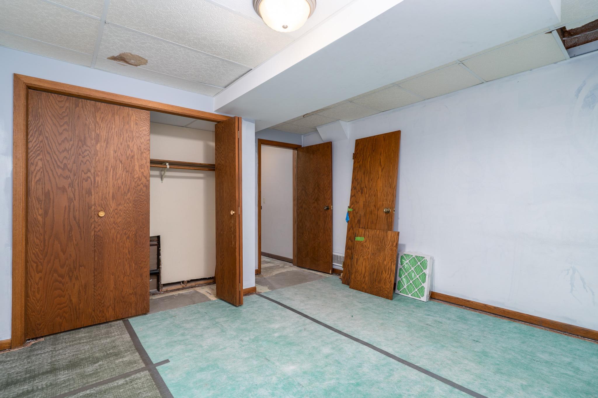 1976 single family home for sale at 1313 Albert Street in Crookston, MN — 3 bed, 3 bath (photo 21 of 29)