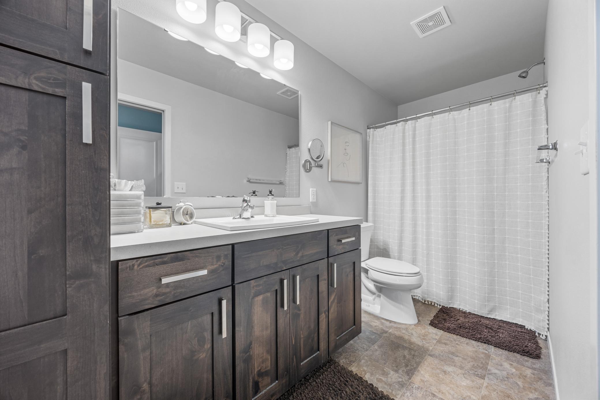 2017 single family home for sale at 6054 Autumn Drive S in Fargo, ND — 3 bed, 3 bath (photo 21 of 34)