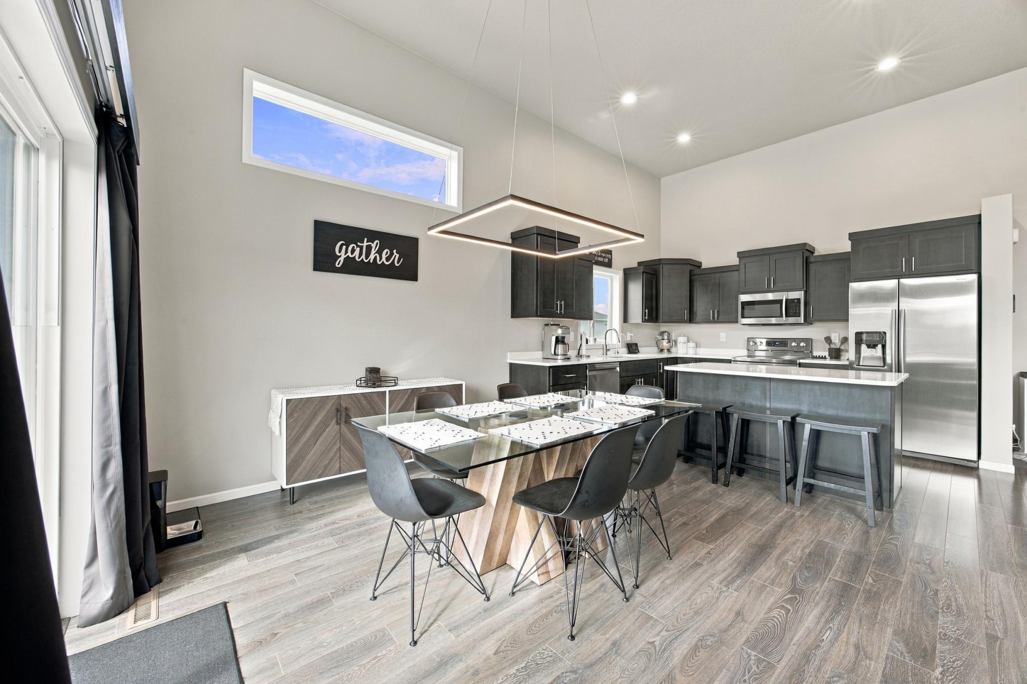 2017 single family home for sale at 781 Albert Drive W in West Fargo, ND — 3 bed, 3 bath (photo 14 of 57)