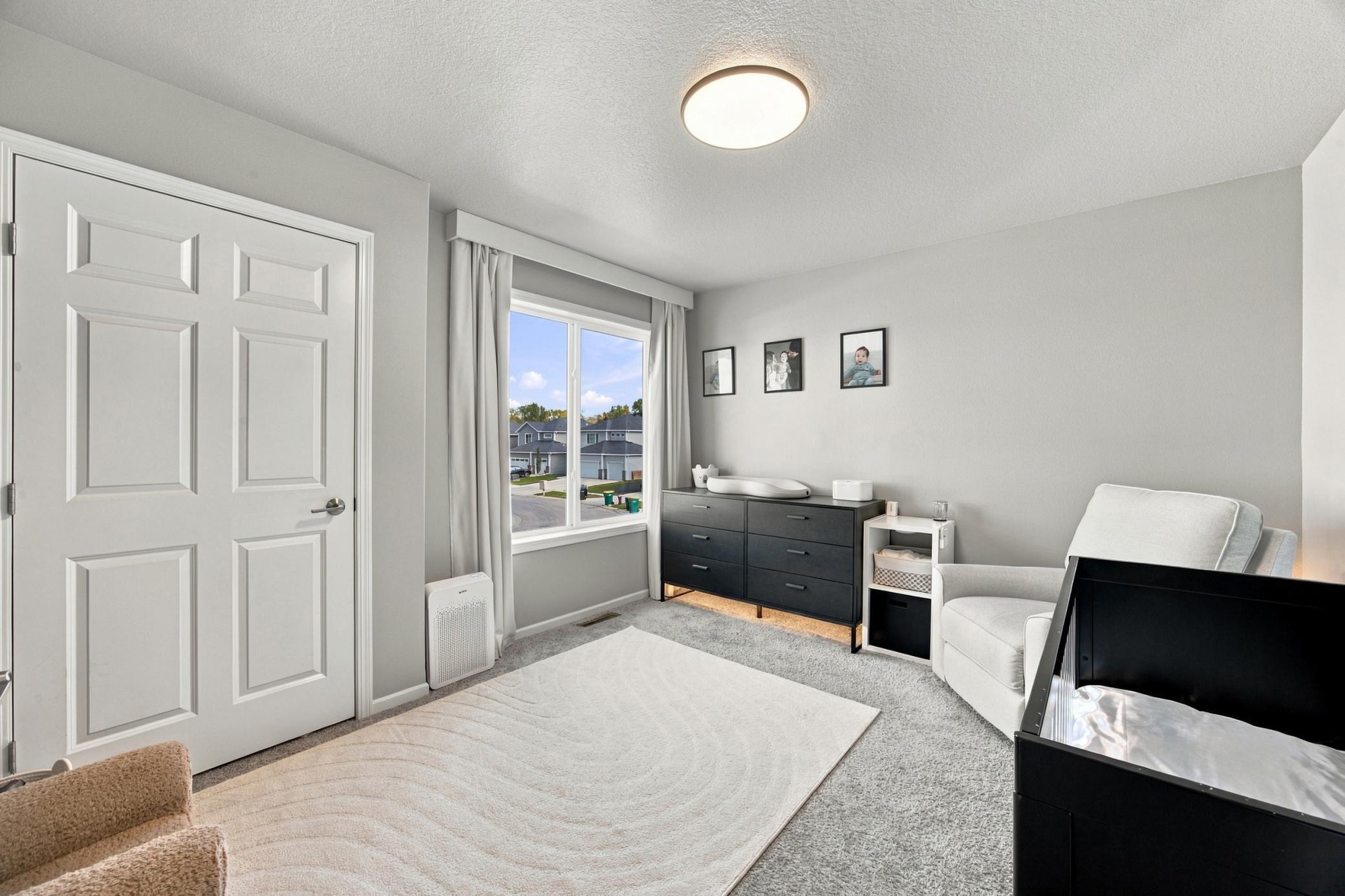 2017 single family home for sale at 781 Albert Drive W in West Fargo, ND — 3 bed, 3 bath (photo 22 of 57)