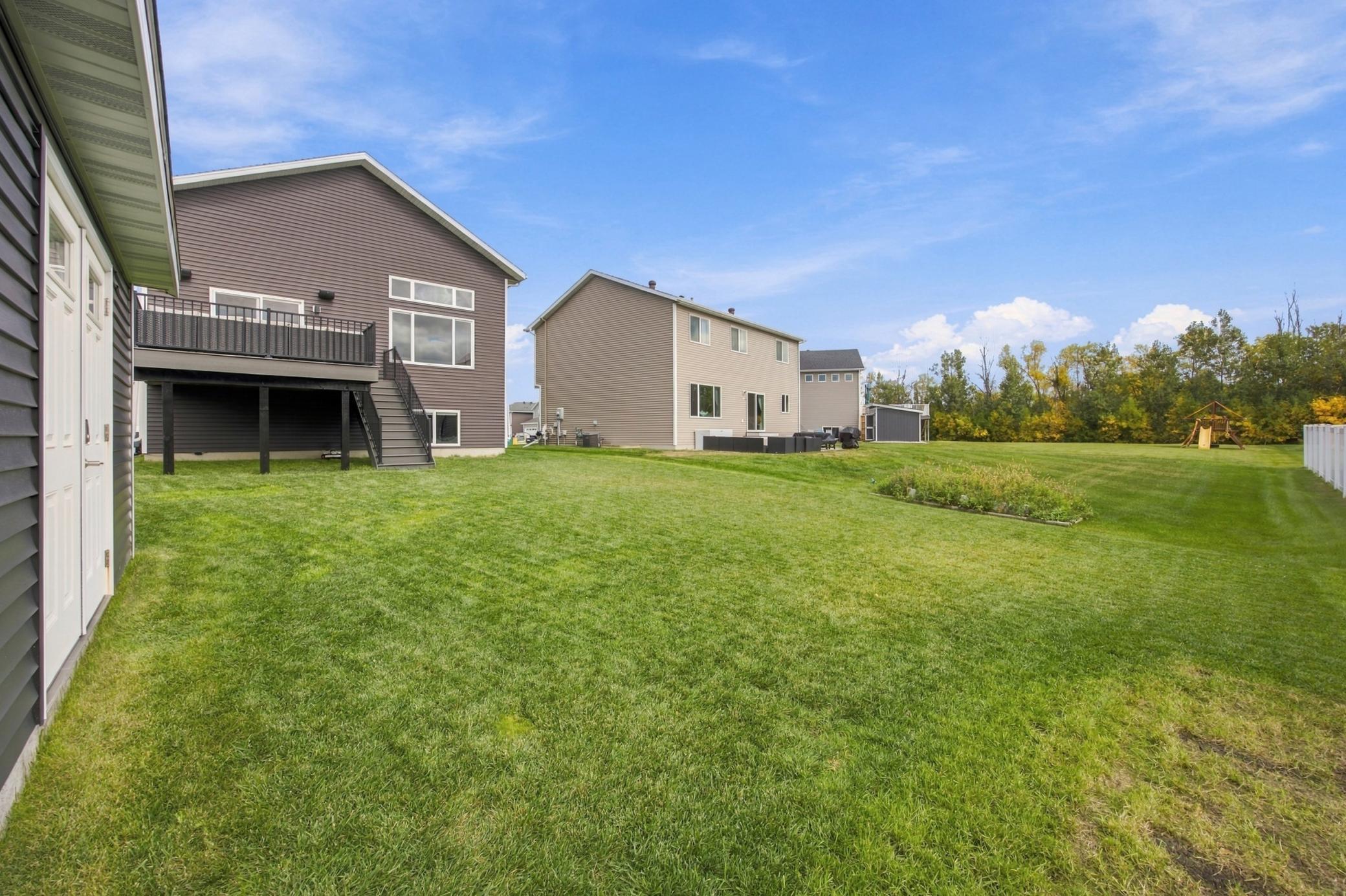 2017 single family home for sale at 781 Albert Drive W in West Fargo, ND — 3 bed, 3 bath (photo 40 of 57)