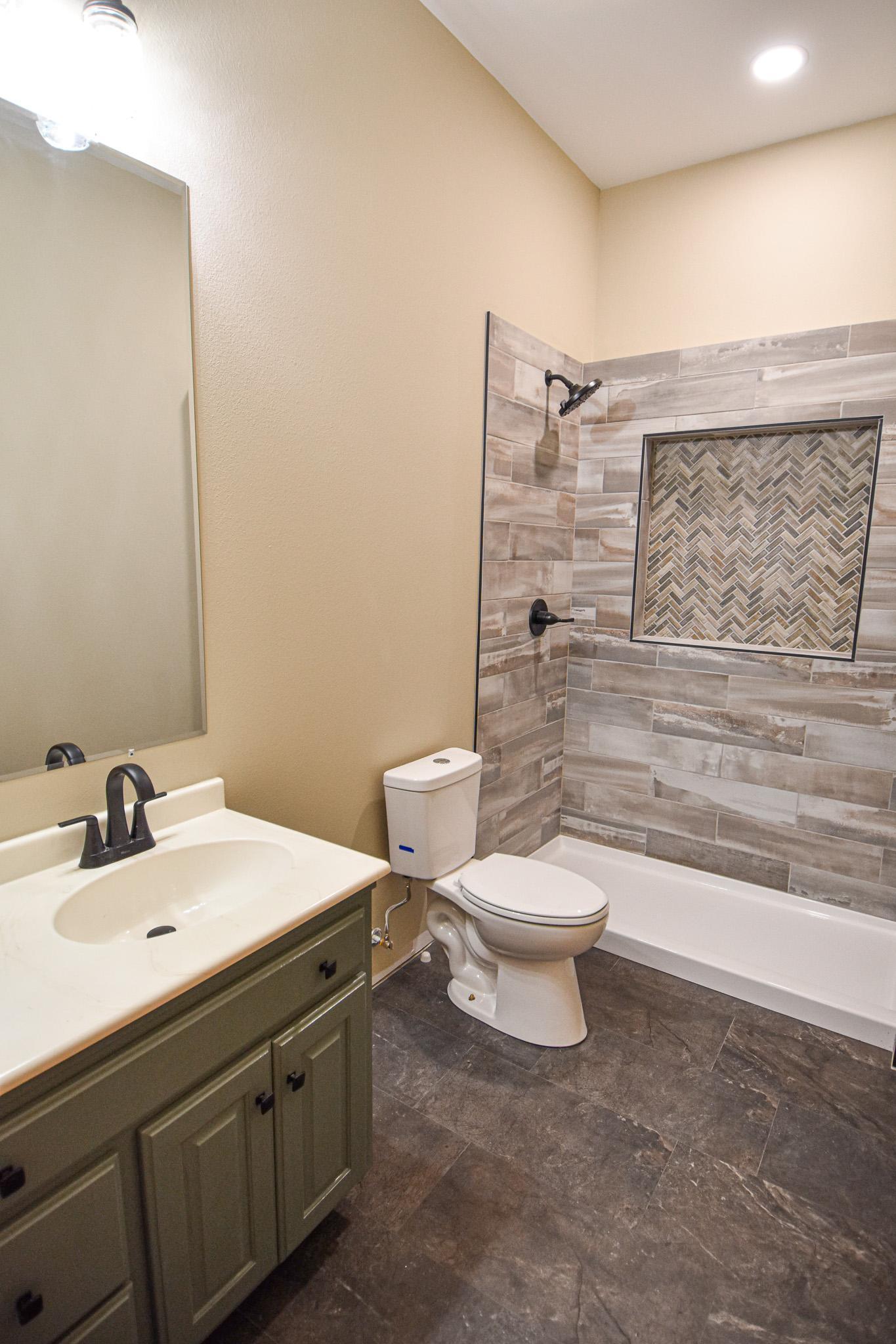 1980 single family home for sale at 103 Kittson Street in Viking, MN — 3 bed, 2 bath (photo 21 of 46)