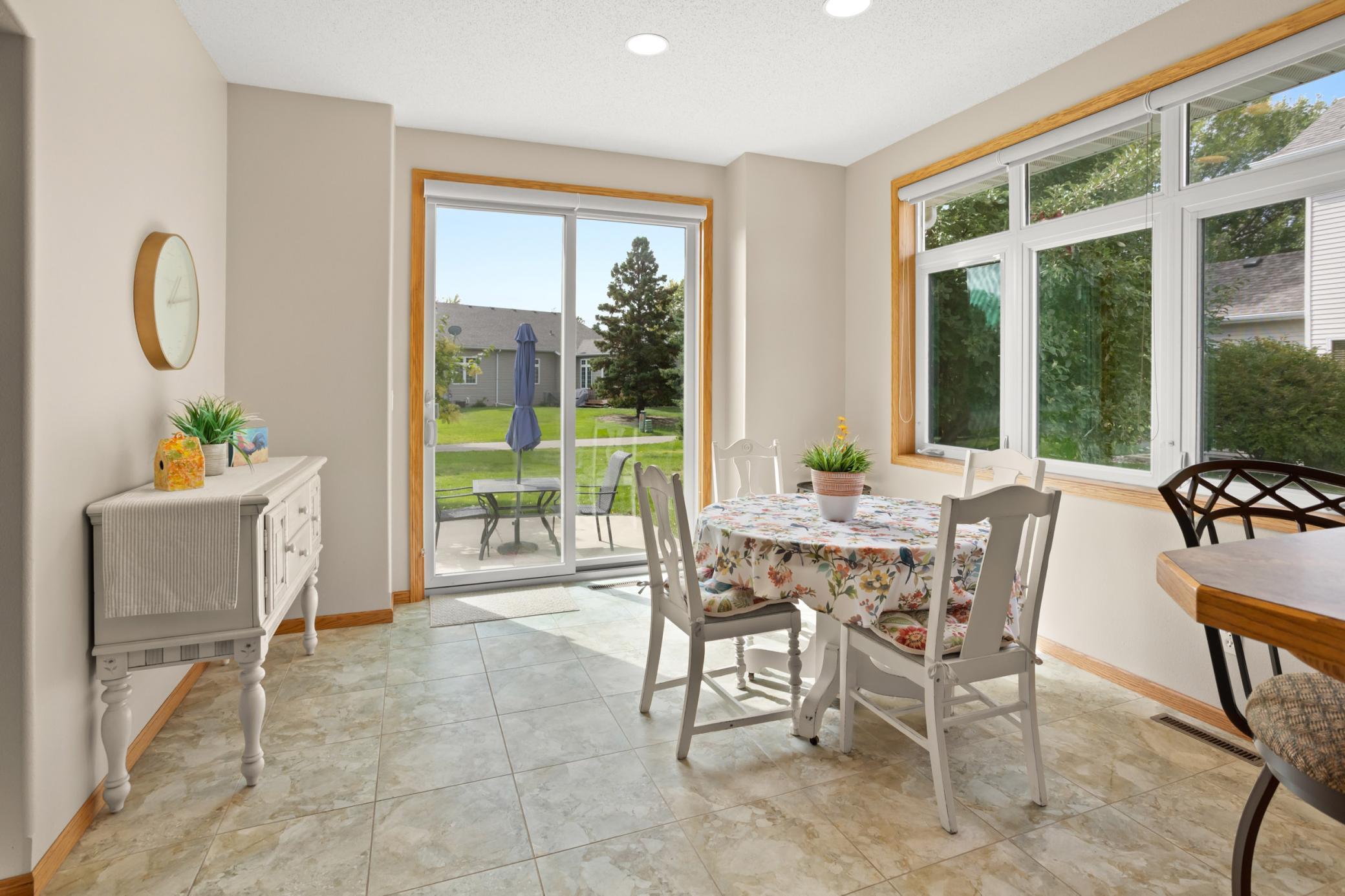 2002 single family home for sale at 4443 3rd Street S in Moorhead, MN — 5 bed, 3 bath (photo 12 of 46)
