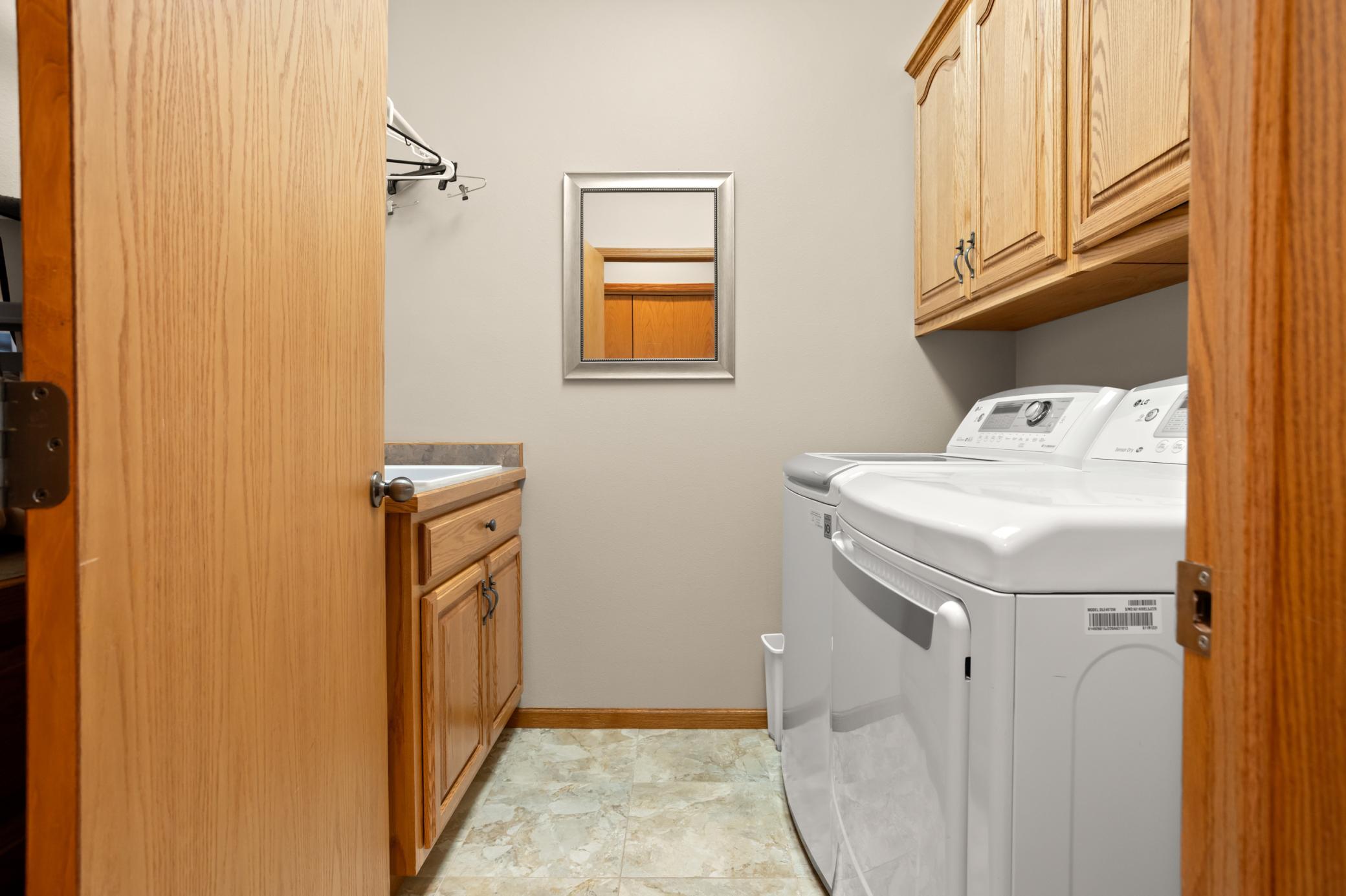 2002 single family home for sale at 4443 3rd Street S in Moorhead, MN — 5 bed, 3 bath (photo 16 of 46)