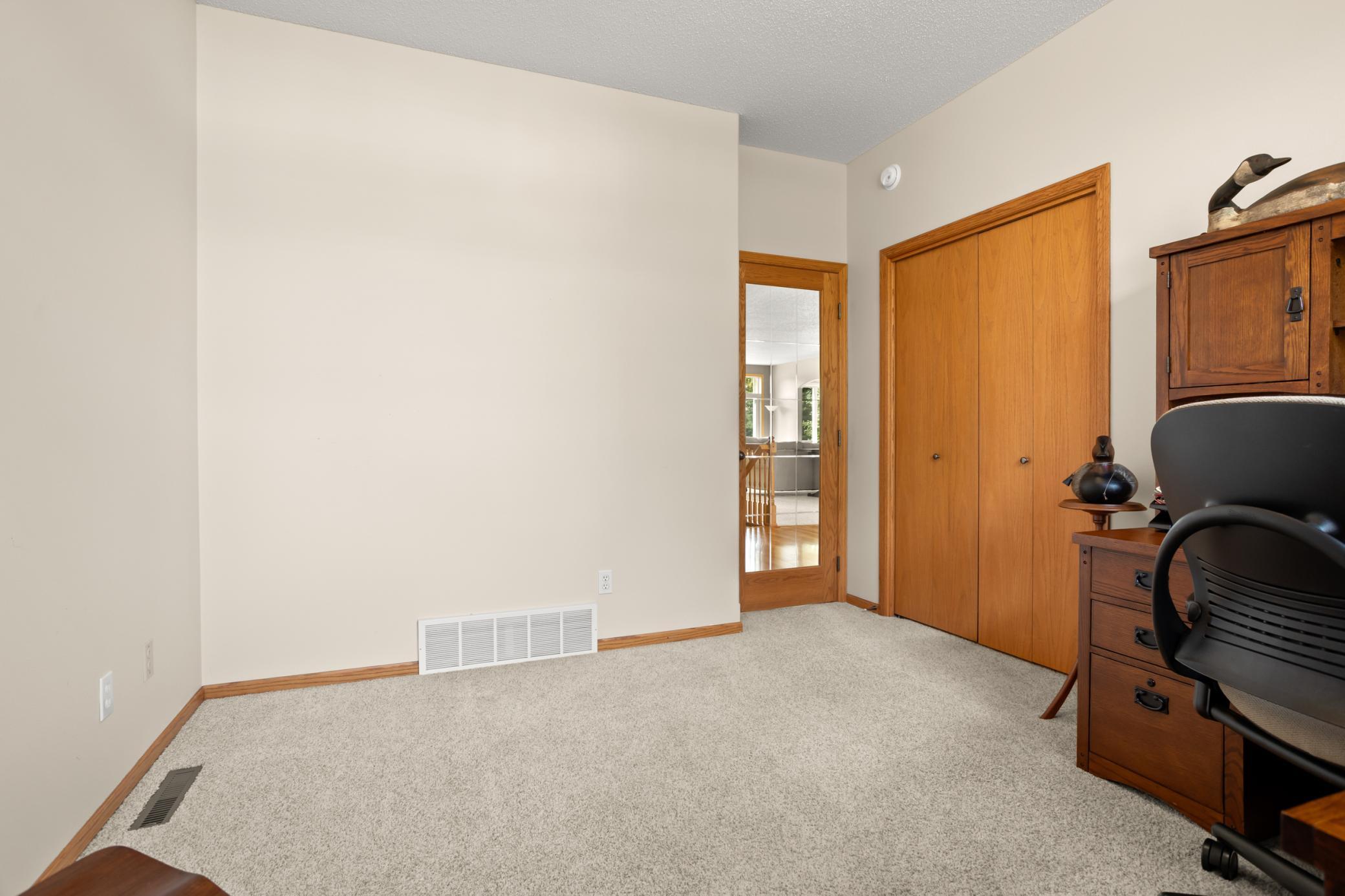 2002 single family home for sale at 4443 3rd Street S in Moorhead, MN — 5 bed, 3 bath (photo 20 of 46)