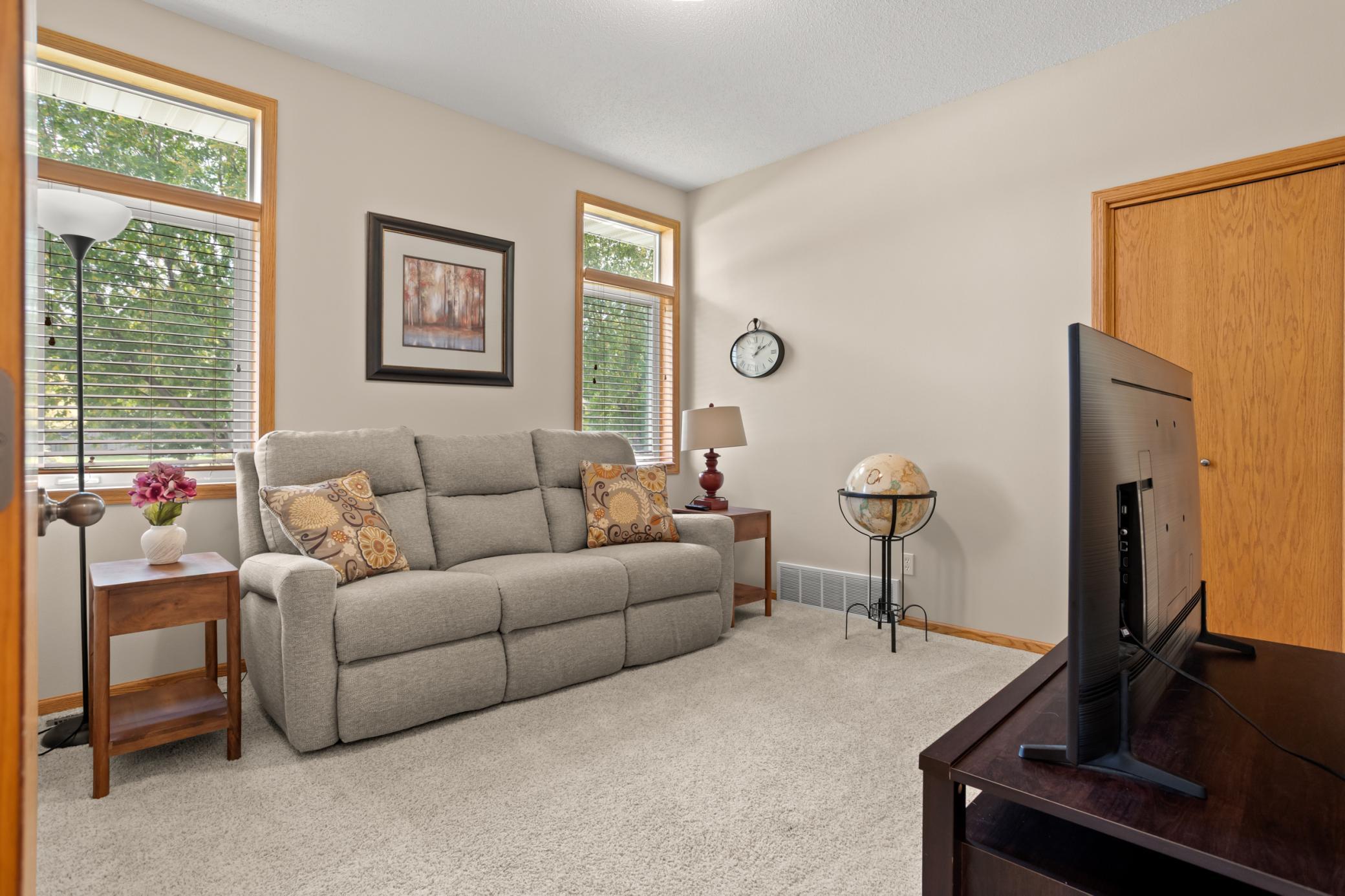 2002 single family home for sale at 4443 3rd Street S in Moorhead, MN — 5 bed, 3 bath (photo 21 of 46)