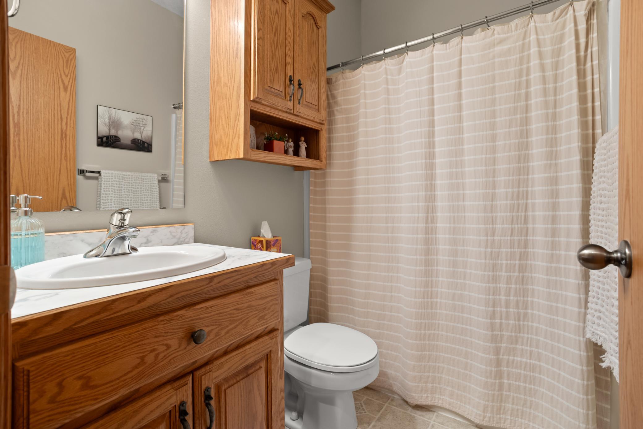 2002 single family home for sale at 4443 3rd Street S in Moorhead, MN — 5 bed, 3 bath (photo 22 of 46)