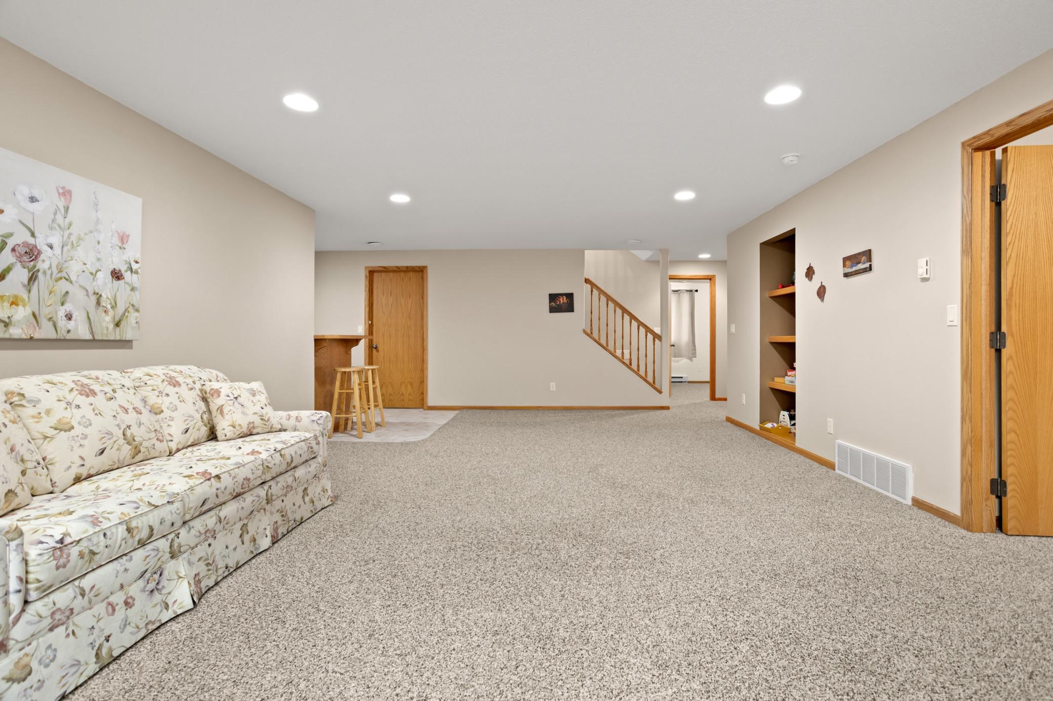 2002 single family home for sale at 4443 3rd Street S in Moorhead, MN — 5 bed, 3 bath (photo 26 of 46)