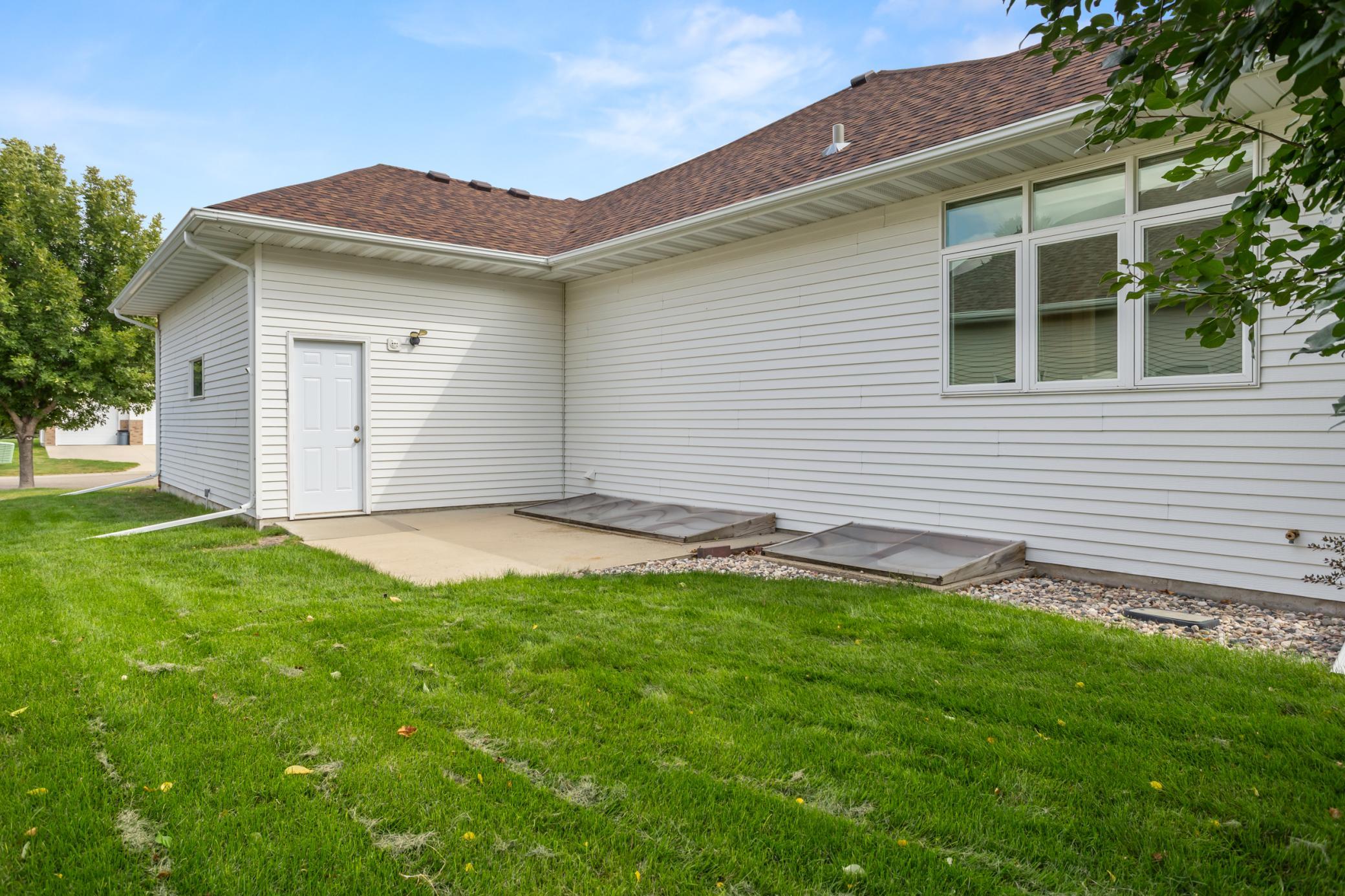 2002 single family home for sale at 4443 3rd Street S in Moorhead, MN — 5 bed, 3 bath (photo 40 of 46)