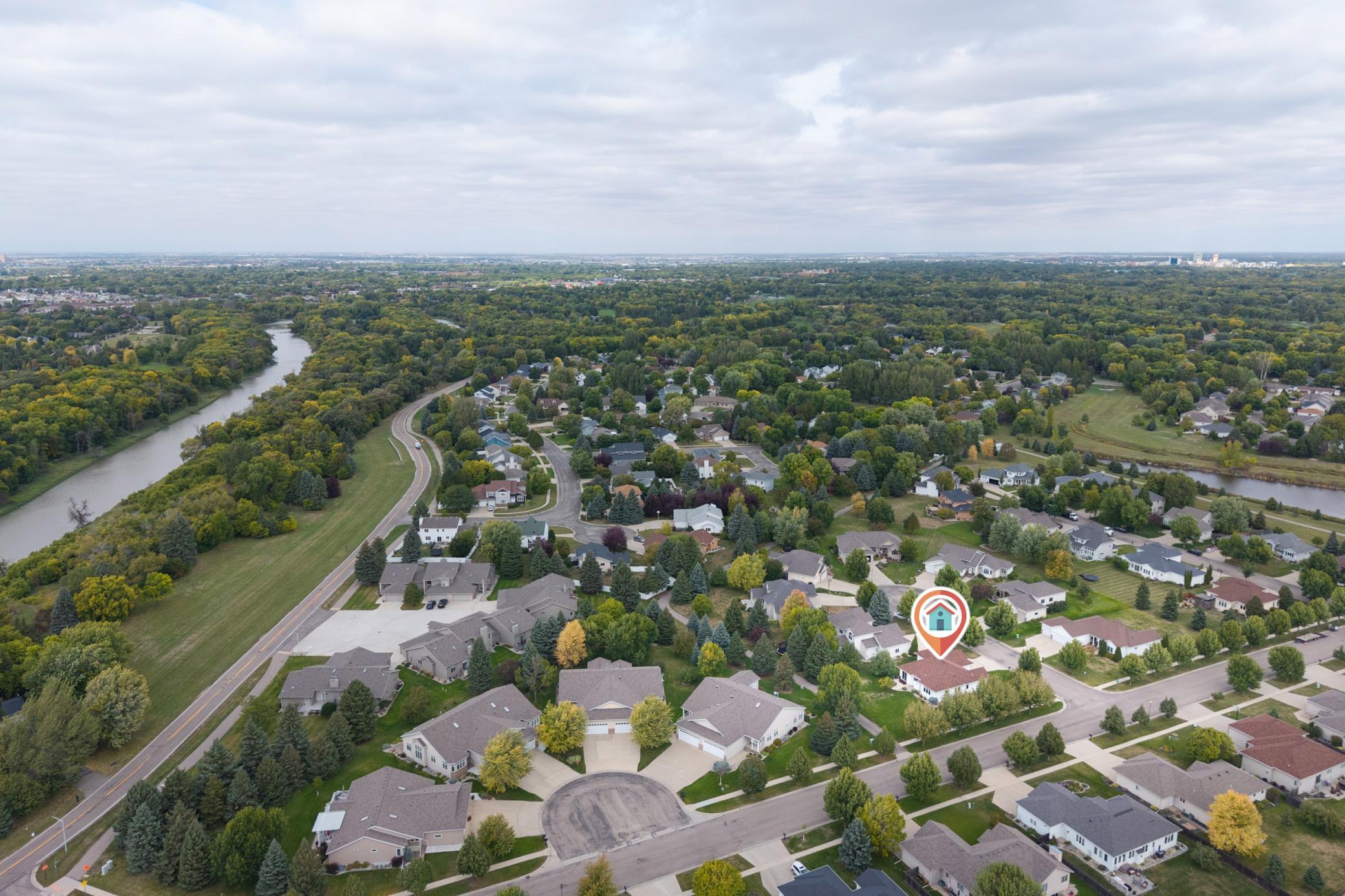 2002 single family home for sale at 4443 3rd Street S in Moorhead, MN — 5 bed, 3 bath (photo 46 of 46)