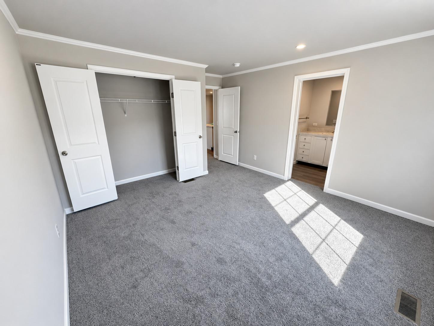 2026 single family home for sale at 215 N Mckay Avenue, Unit 2 in Alexandria, MN — 3 bed, 2 bath (photo 5 of 10)