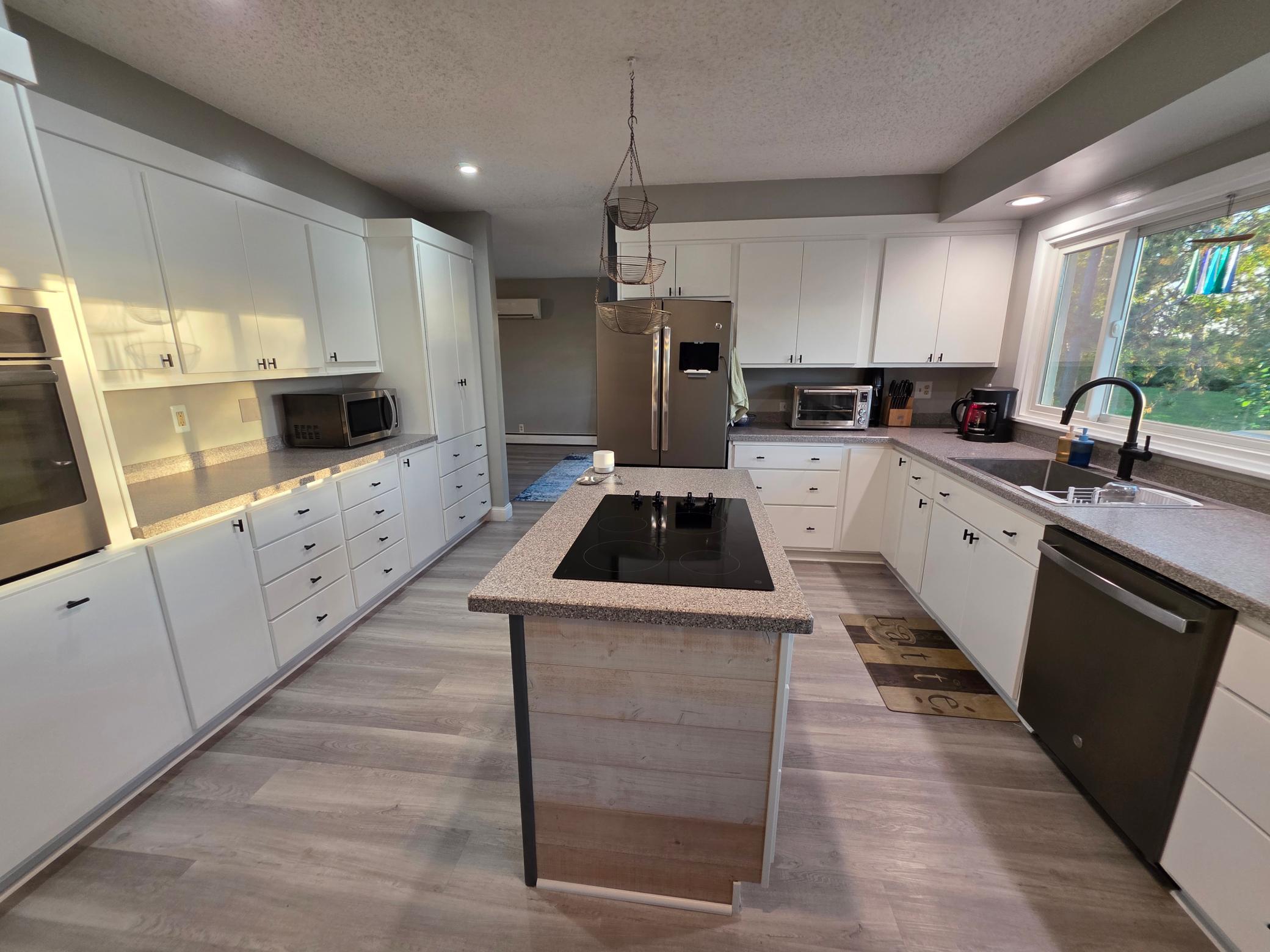 1961 single family home for sale at 4405 Birchmont Drive NE in Bemidji, MN — 5 bed, 2 bath (photo 36 of 73)