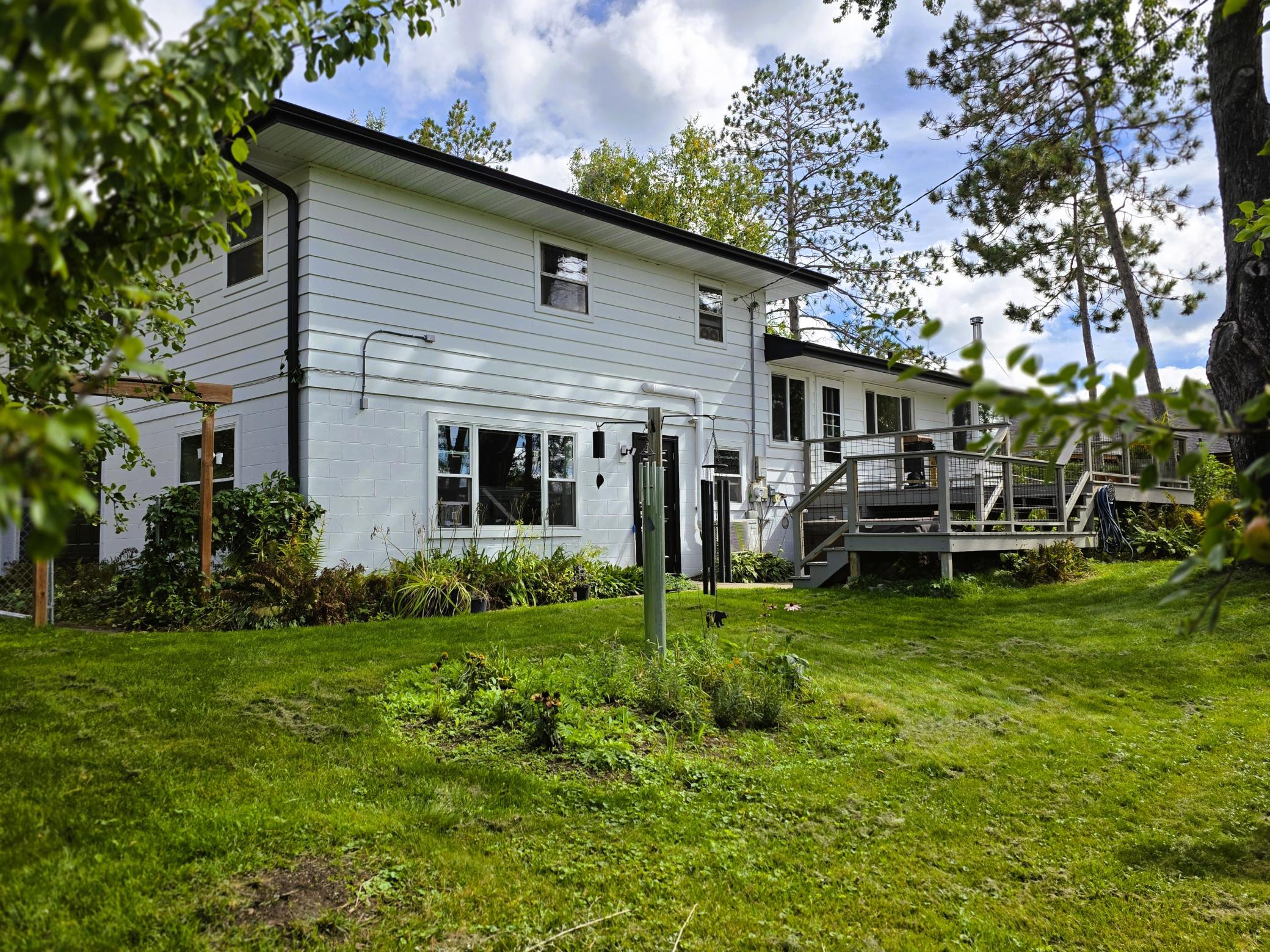 1961 single family home for sale at 4405 Birchmont Drive NE in Bemidji, MN — 5 bed, 2 bath (photo 10 of 73)