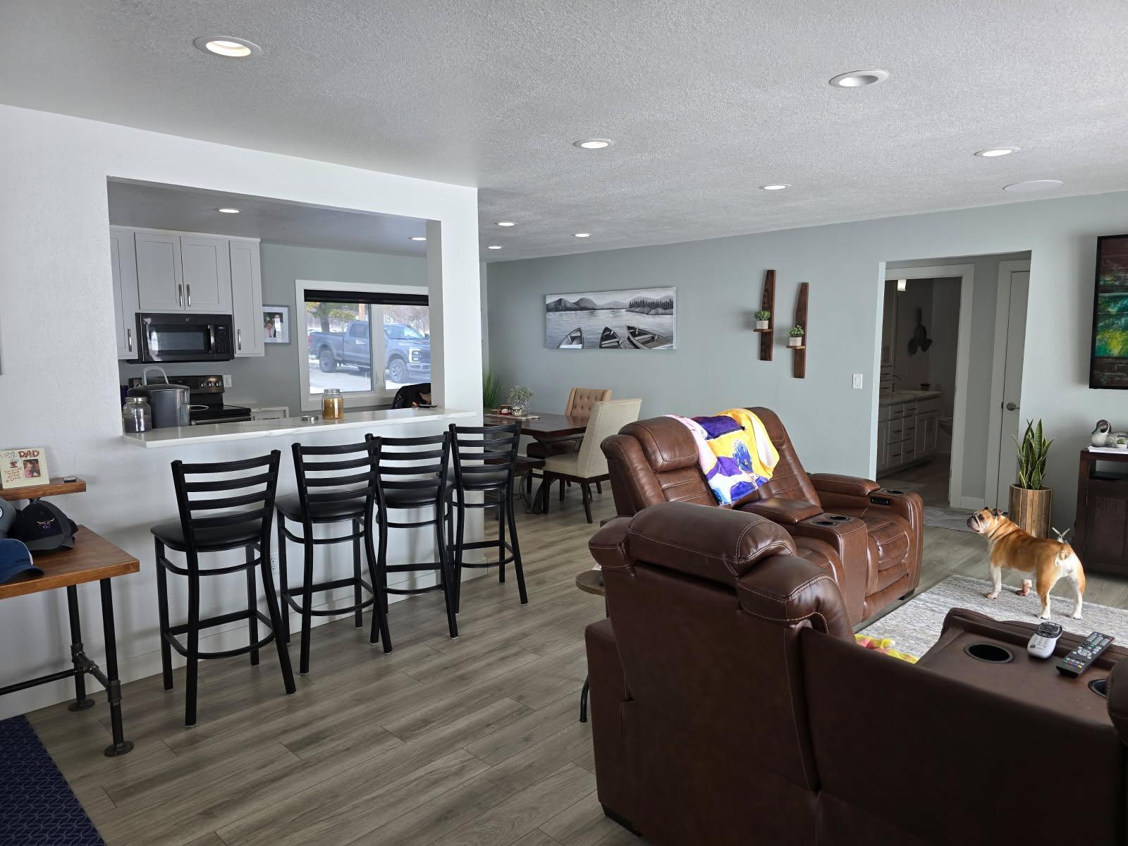1956 single family home for sale at 742 Shorewood Drive in Detroit Lakes, MN — 2 bed, 2 bath (photo 7 of 27)