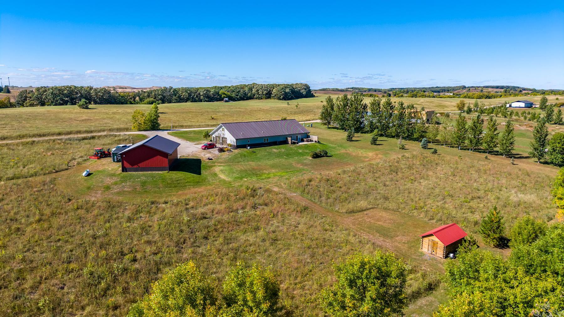 2015 single family home for sale at 13589 Roering Way in Lake Park, MN — 4 bed, 3 bath (photo 32 of 51)