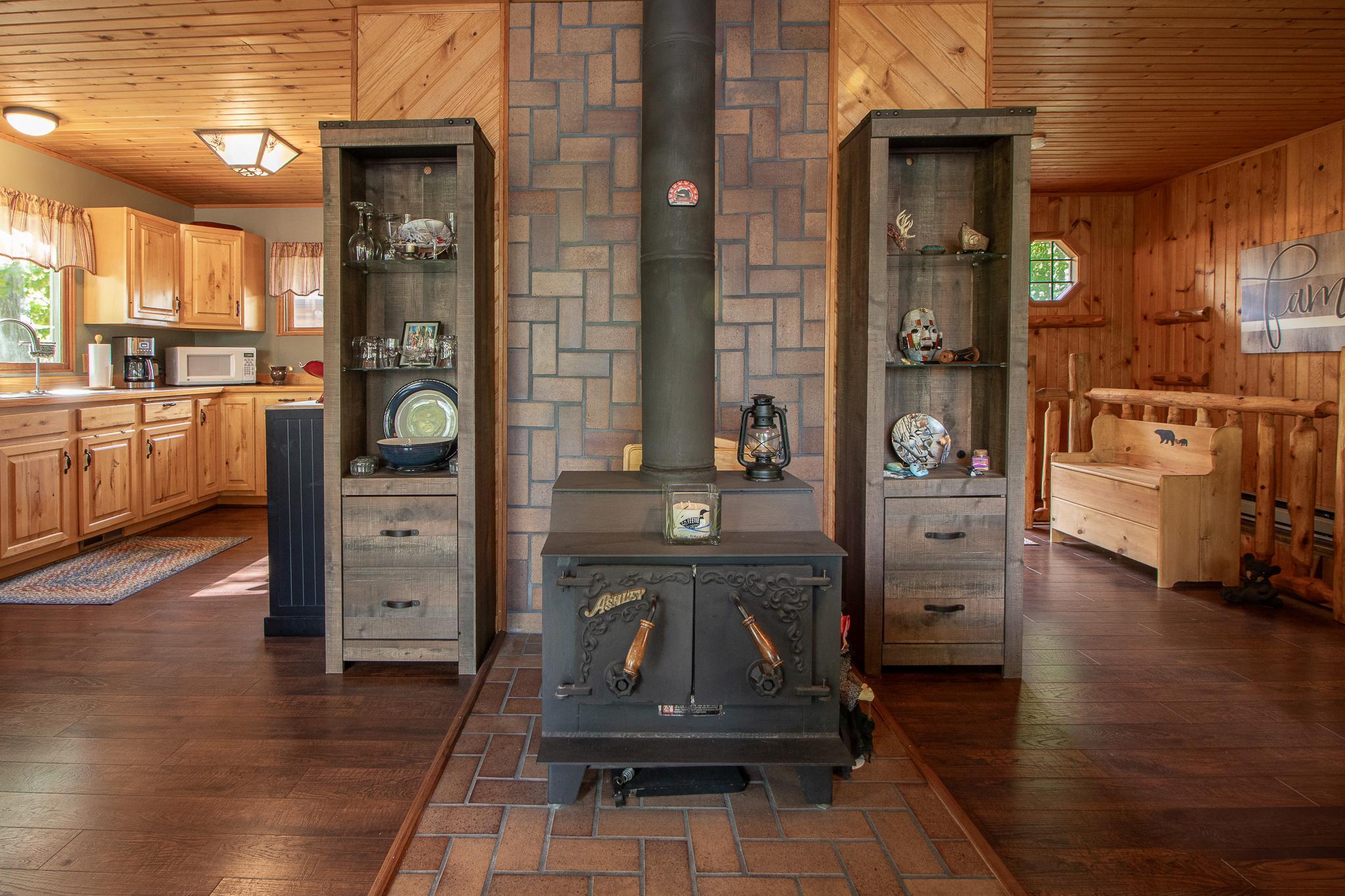 1997 single family home for sale at 1581 Suzanne Drive NE in Longville, MN — 3 bed, 2 bath (photo 11 of 28)