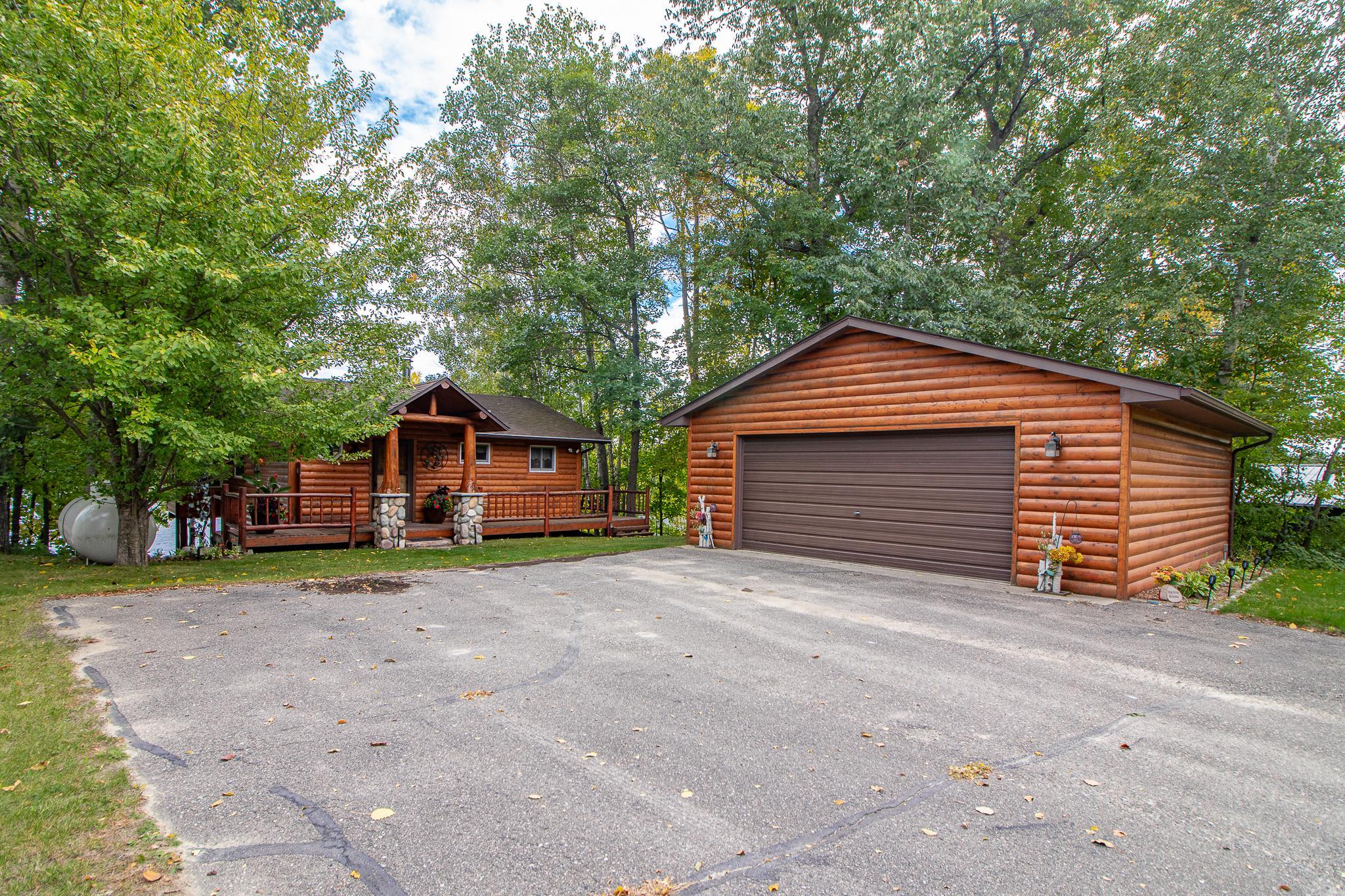 1997 single family home for sale at 1581 Suzanne Drive NE in Longville, MN — 3 bed, 2 bath (photo 3 of 28)