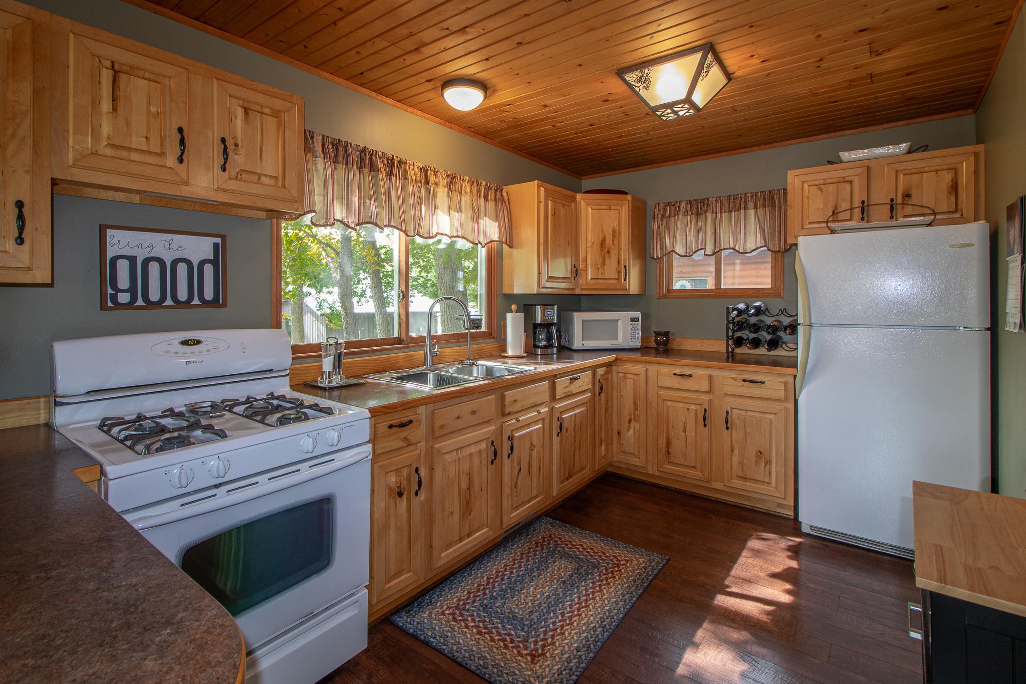 1997 single family home for sale at 1581 Suzanne Drive NE in Longville, MN — 3 bed, 2 bath (photo 9 of 28)
