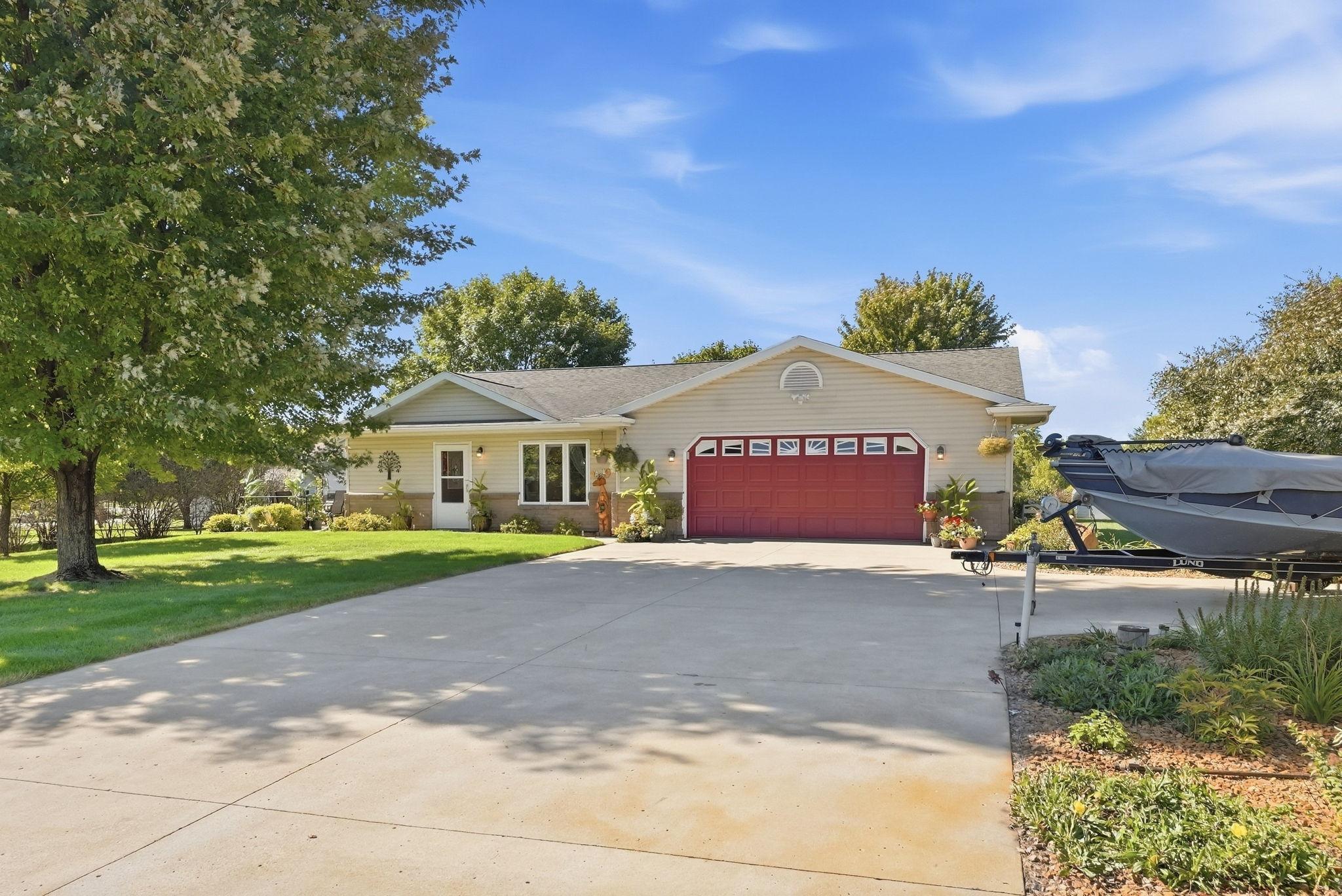 2000 single family home for sale at 2782 Le Homme Dieu Hts Court NE in Alexandria, MN — 3 bed, 3 bath