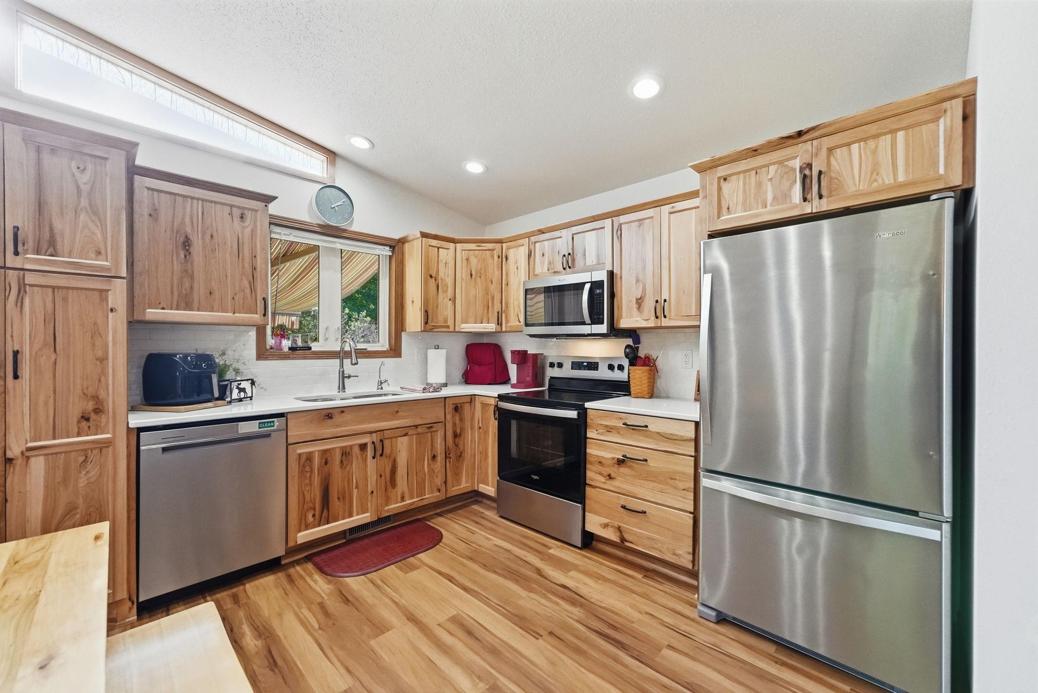 2000 single family home for sale at 2782 Le Homme Dieu Hts Court NE in Alexandria, MN — 3 bed, 3 bath (photo 11 of 33)