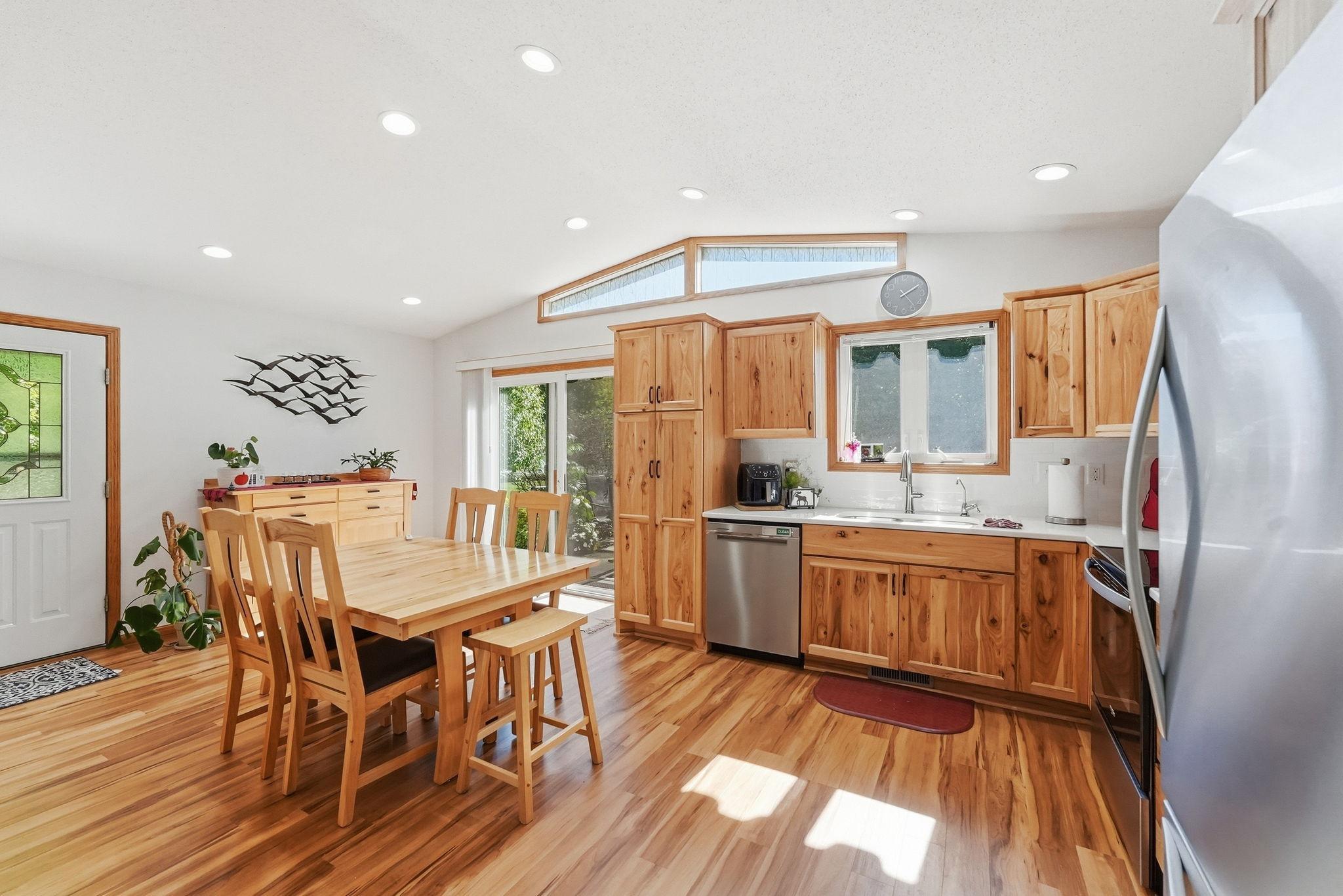 2000 single family home for sale at 2782 Le Homme Dieu Hts Court NE in Alexandria, MN — 3 bed, 3 bath (photo 12 of 33)