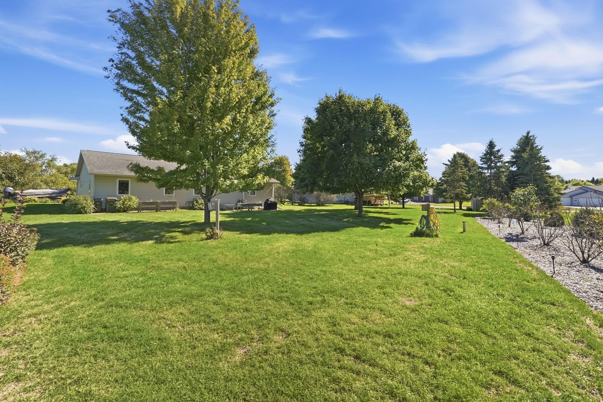 2000 single family home for sale at 2782 Le Homme Dieu Hts Court NE in Alexandria, MN — 3 bed, 3 bath (photo 4 of 33)
