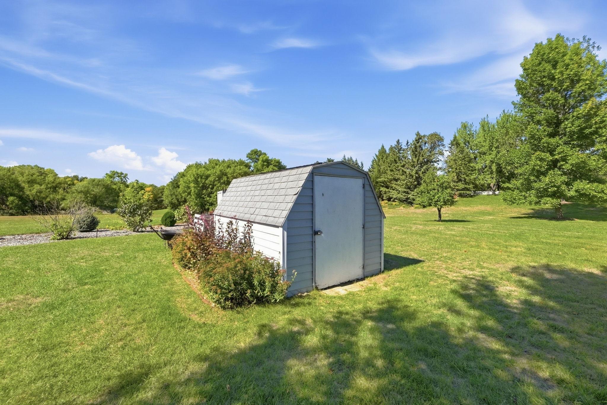 2000 single family home for sale at 2782 Le Homme Dieu Hts Court NE in Alexandria, MN — 3 bed, 3 bath (photo 5 of 33)