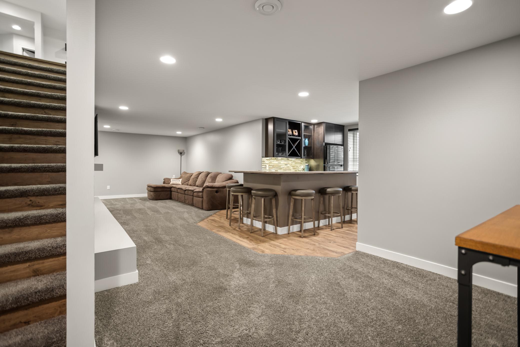 2013 single family home for sale at 772 35th Avenue E in West Fargo, ND — 5 bed, 3 bath (photo 27 of 44)