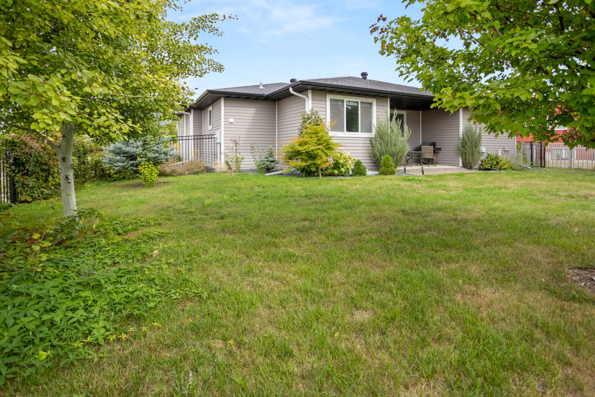 2013 single family home for sale at 772 35th Avenue E in West Fargo, ND — 5 bed, 3 bath (photo 37 of 44)