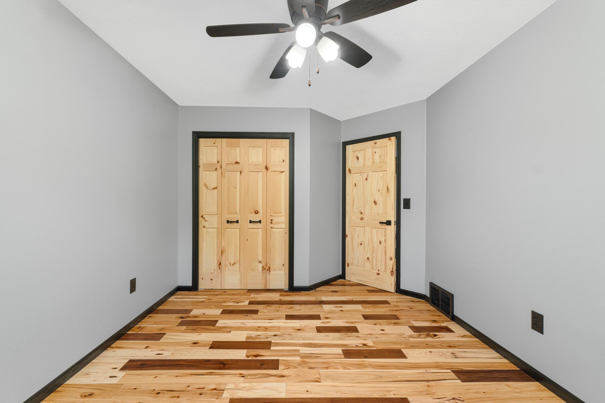 1994 single family home for sale at 635 20th Street NE in Thompson, ND — 3 bed, 3 bath (photo 29 of 61)