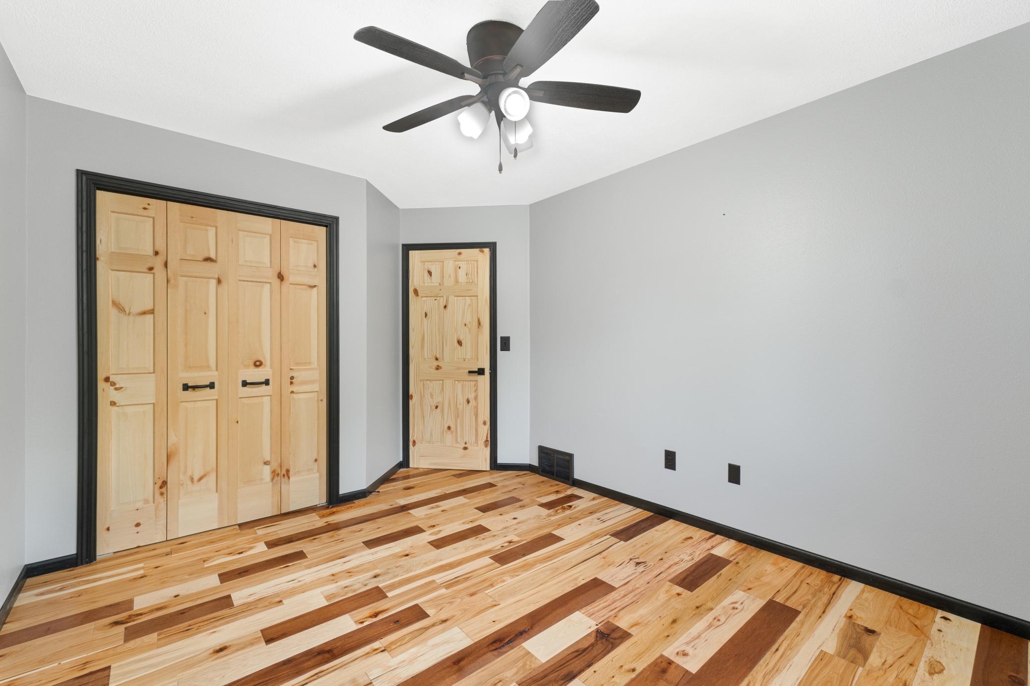 1994 single family home for sale at 635 20th Street NE in Thompson, ND — 3 bed, 3 bath (photo 30 of 61)