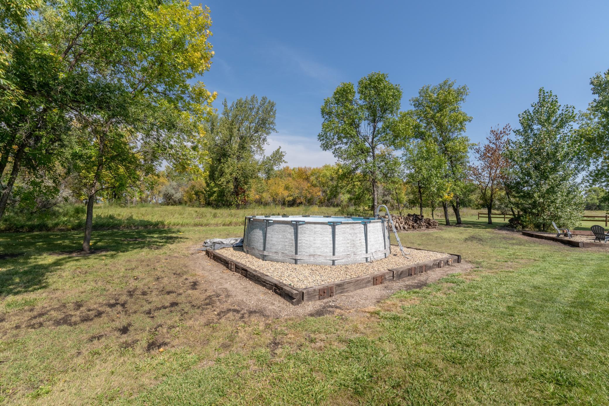 1994 single family home for sale at 635 20th Street NE in Thompson, ND — 3 bed, 3 bath (photo 47 of 61)