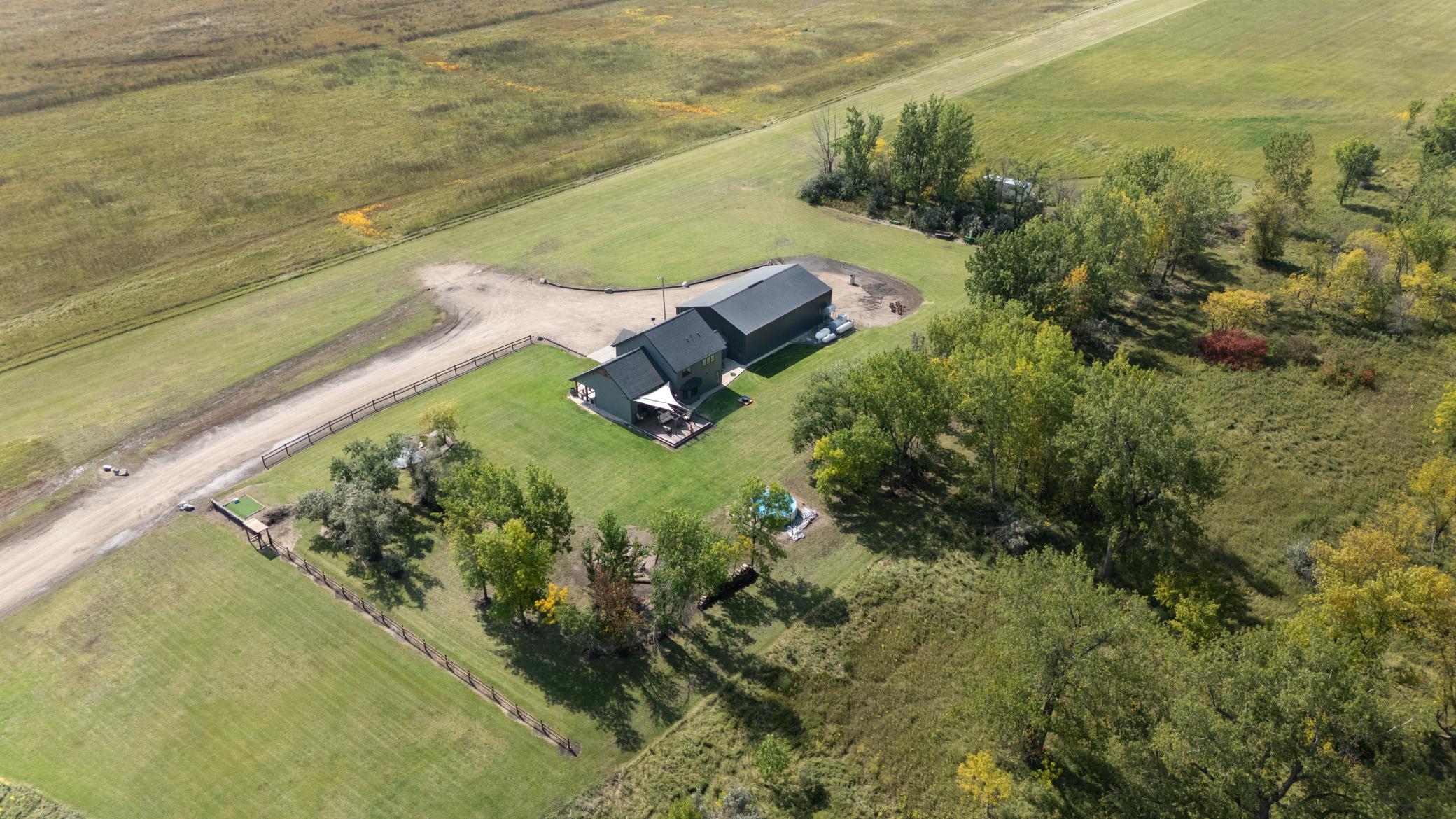 1994 single family home for sale at 635 20th Street NE in Thompson, ND — 3 bed, 3 bath (photo 49 of 61)