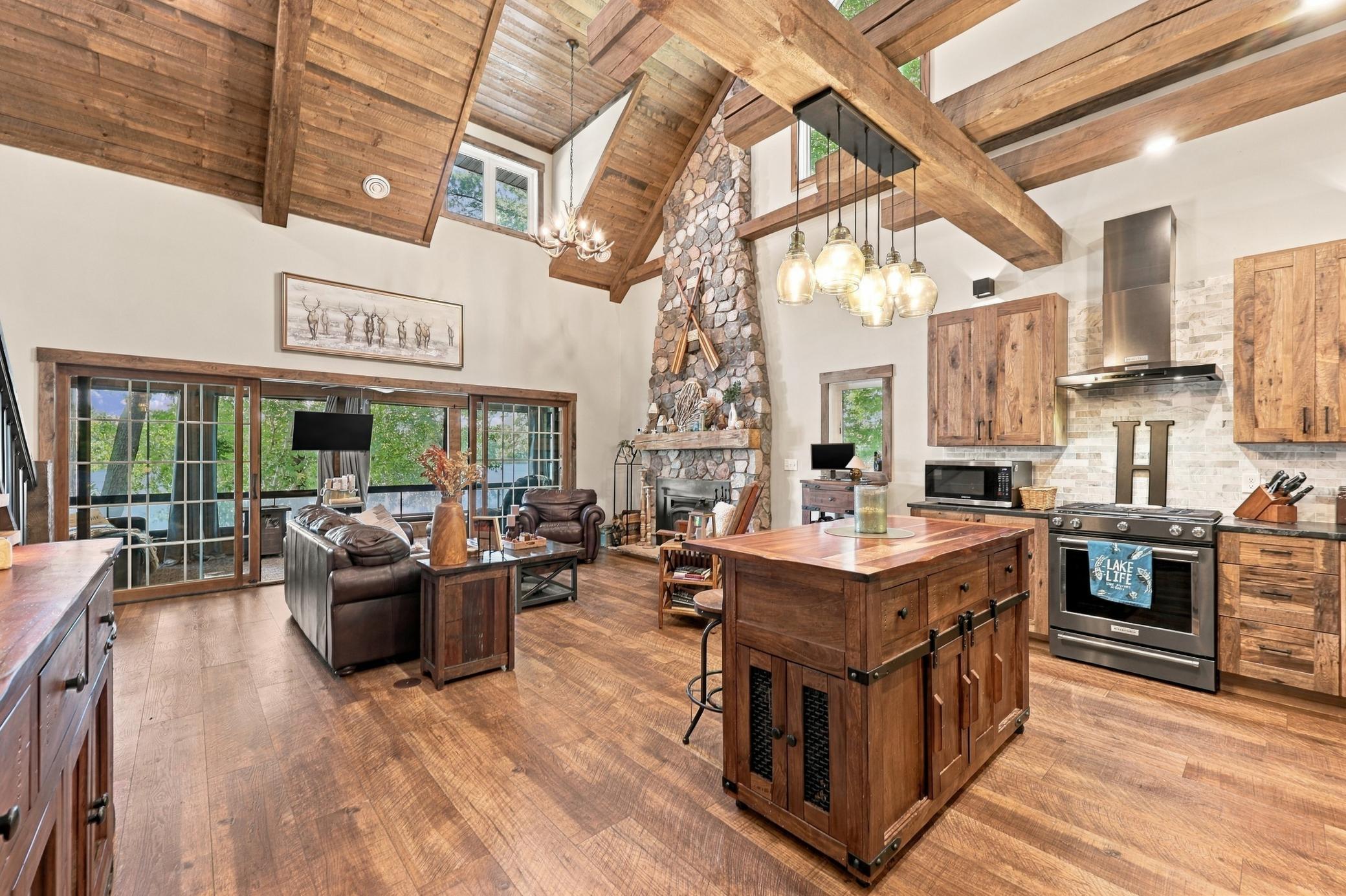 2021 single family home for sale at 21352 NE Pickerel Lake Road in Rochert, MN — 3 bed, 2 bath (photo 11 of 65)