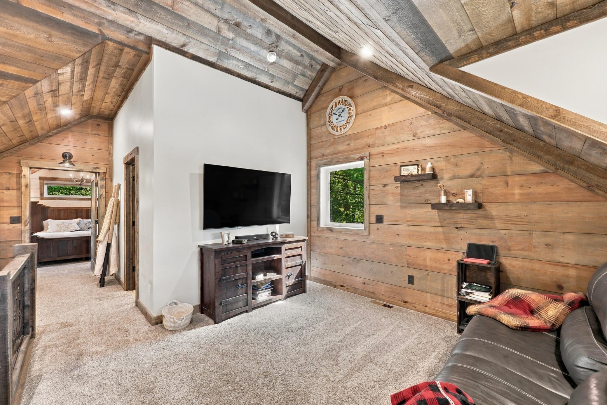 2021 single family home for sale at 21352 NE Pickerel Lake Road in Rochert, MN — 3 bed, 2 bath (photo 25 of 65)