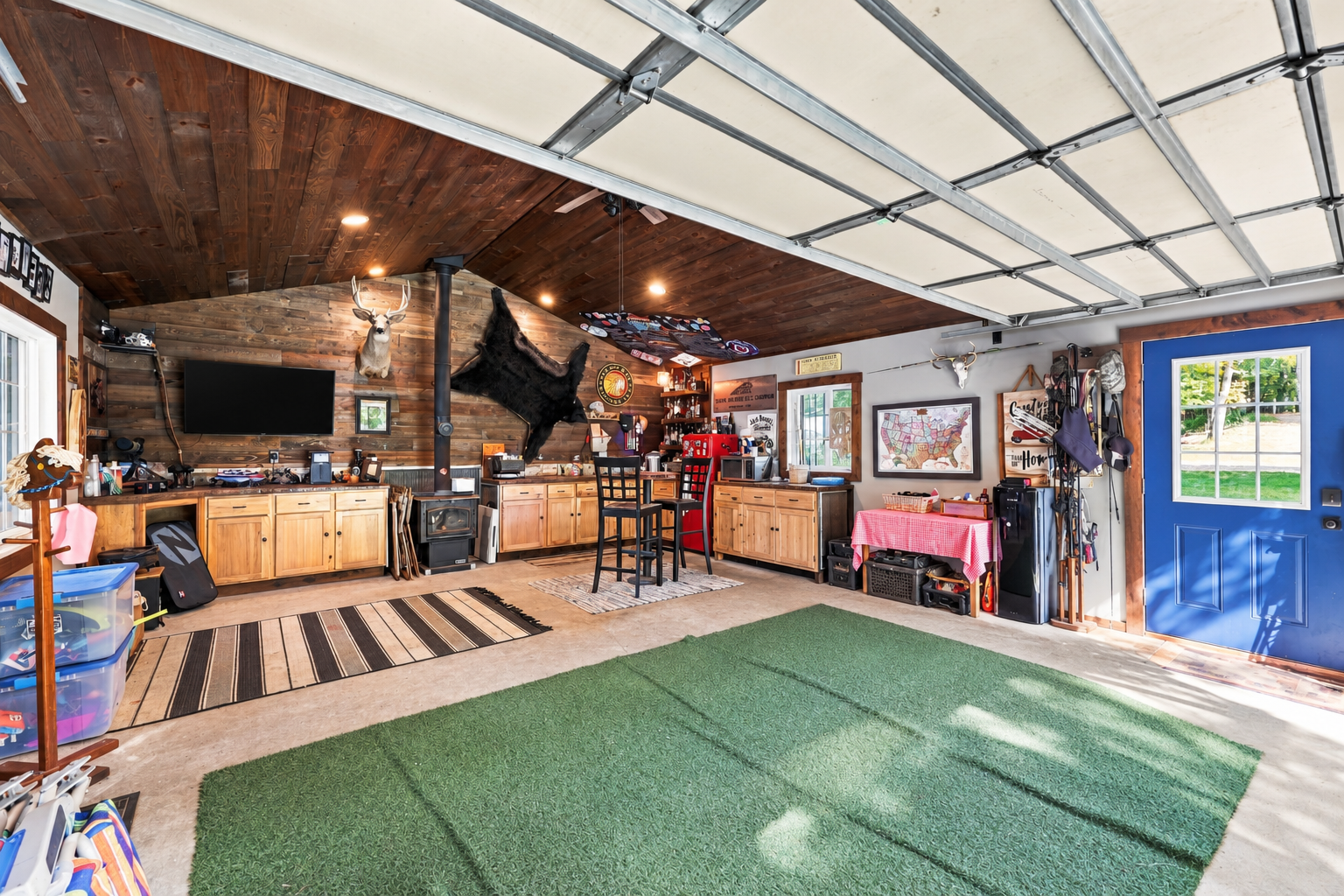 2021 single family home for sale at 21352 NE Pickerel Lake Road in Rochert, MN — 3 bed, 2 bath (photo 43 of 65)