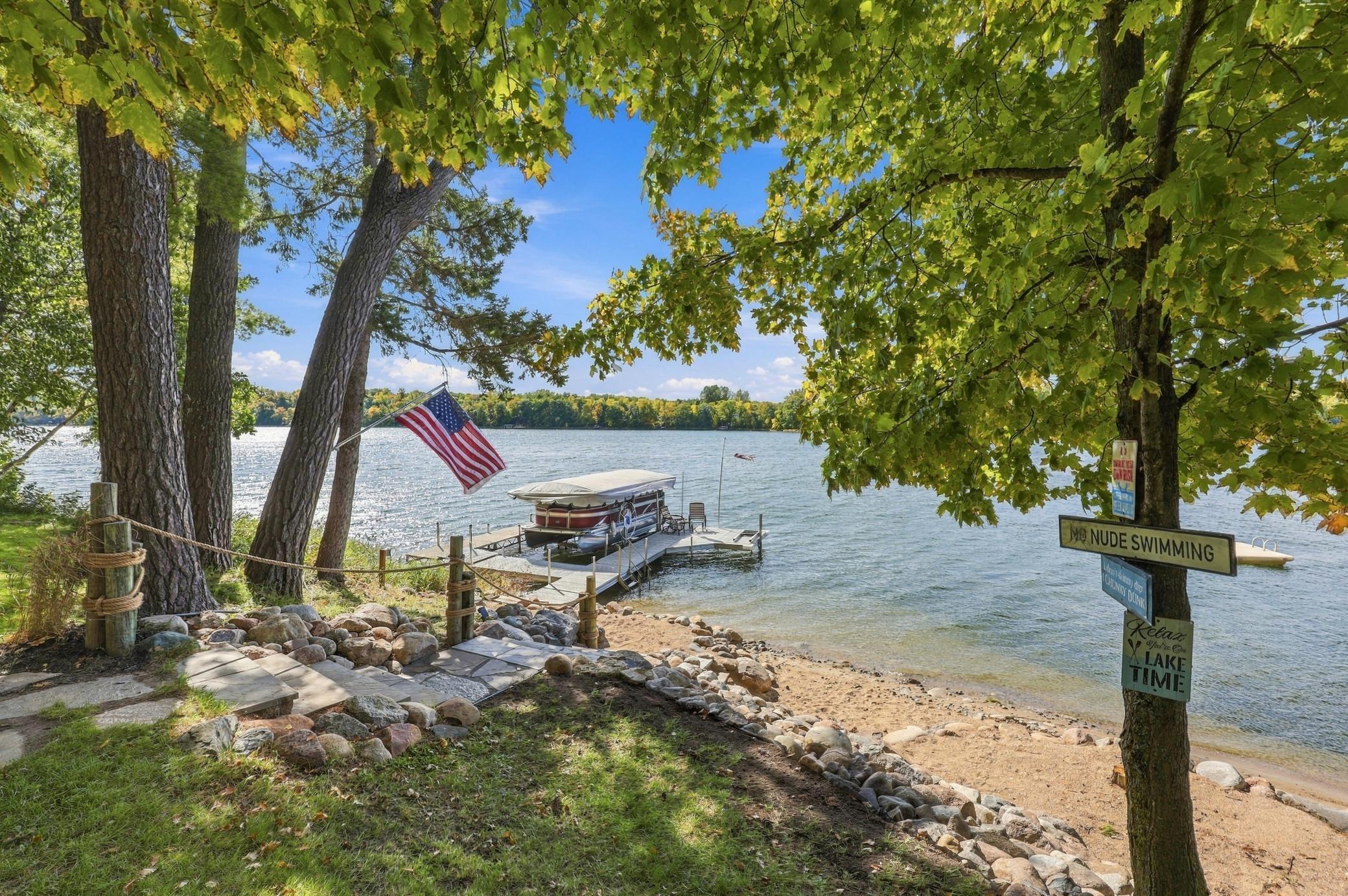 2021 single family home for sale at 21352 NE Pickerel Lake Road in Rochert, MN — 3 bed, 2 bath (photo 49 of 65)