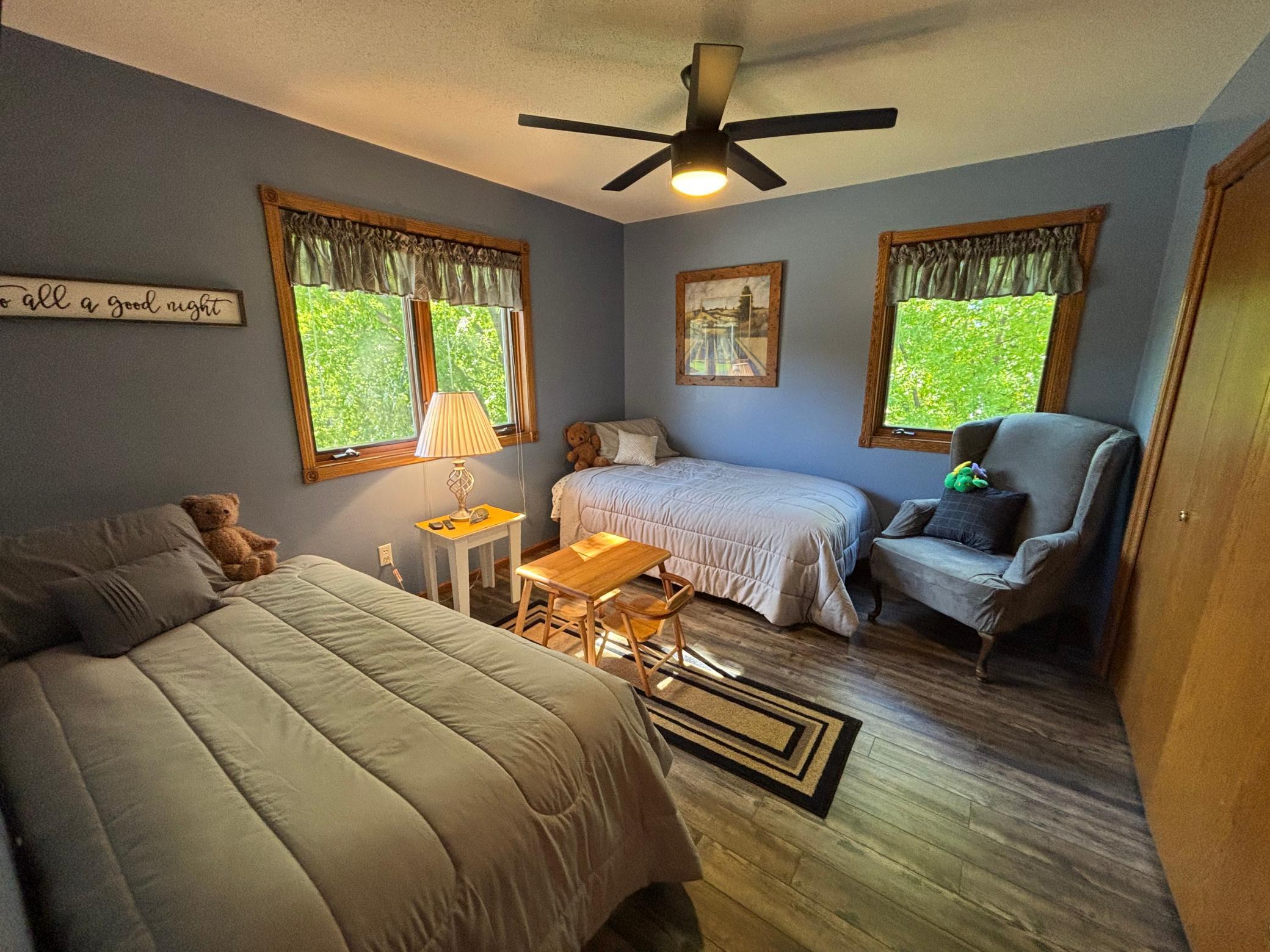 1994 single family home for sale at 1709 Little John Court in Thief River Falls, MN — 4 bed, 3 bath (photo 26 of 43)