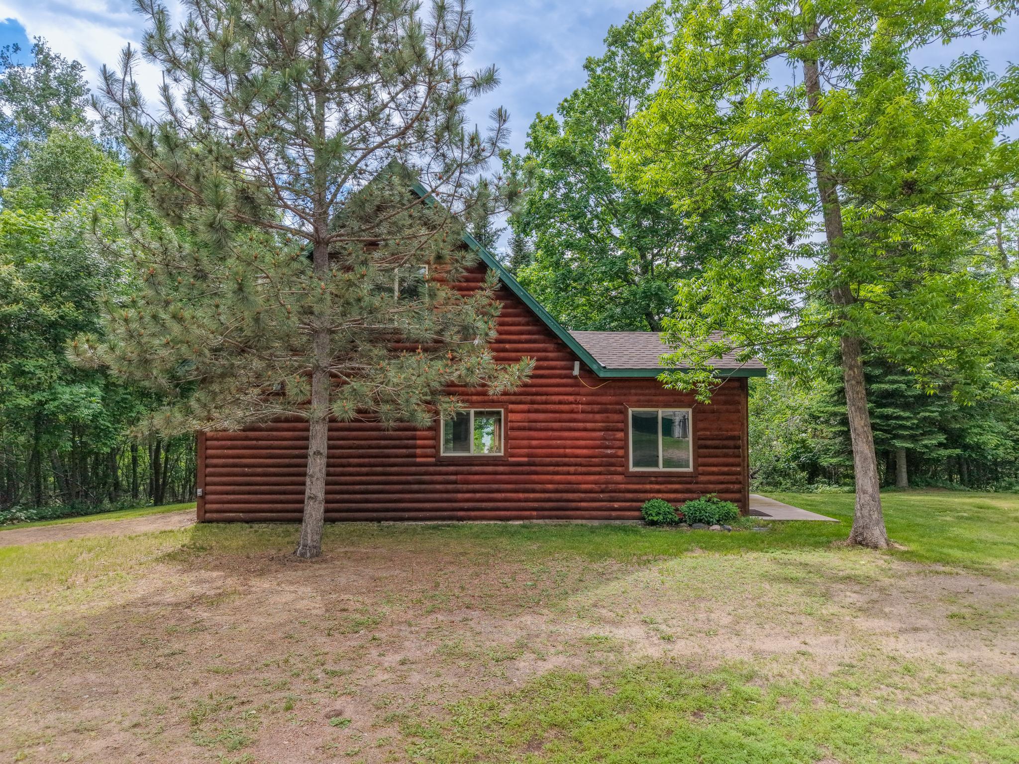2002 single family home for sale at 50185 219th Avenue in Bemidji, MN — 1 bed, 1 bath (photo 35 of 78)