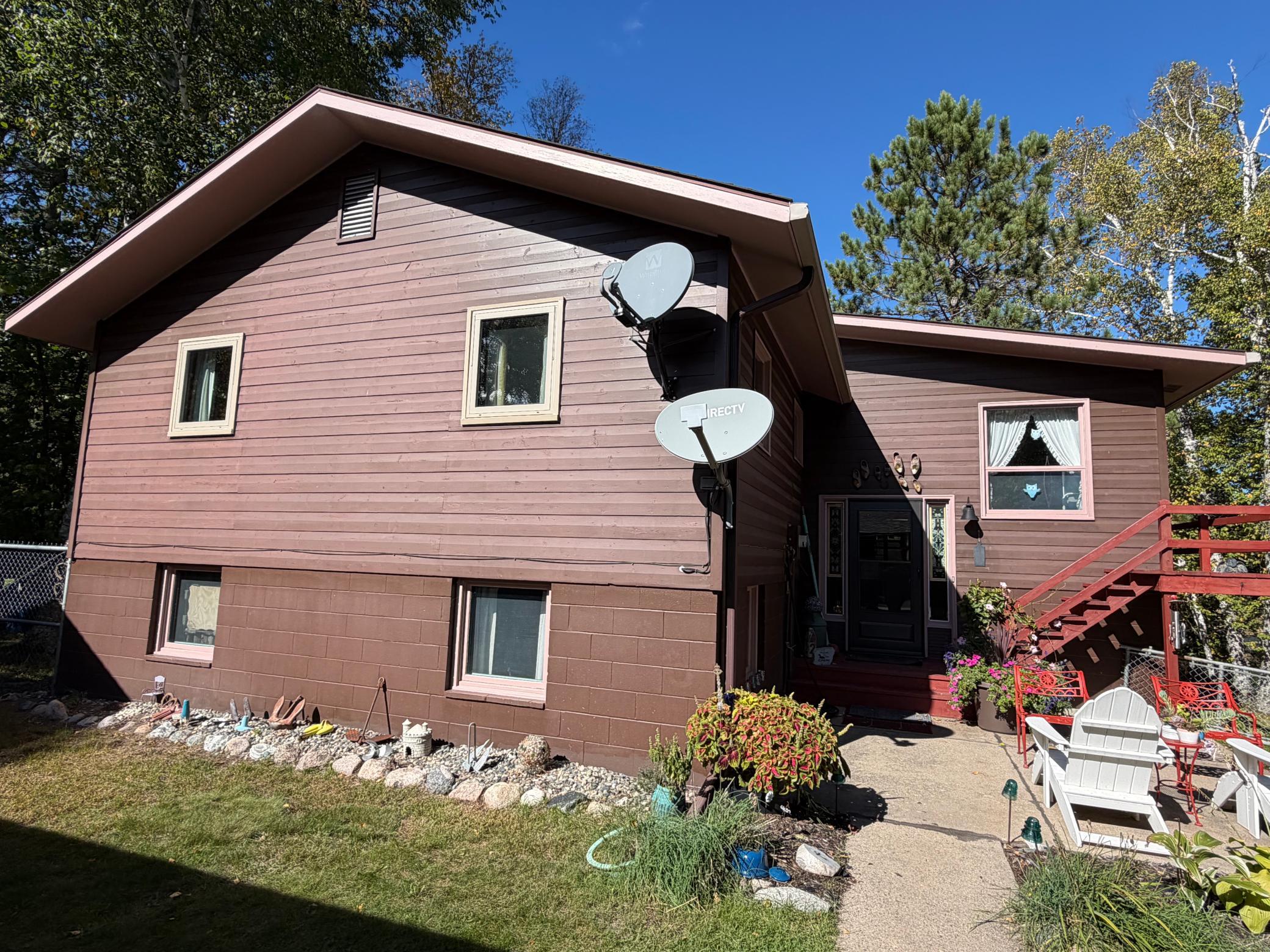 1975 single family home for sale at 1282 Mississippi Drive NW in Bena, MN — 3 bed, 2 bath (photo 2 of 49)
