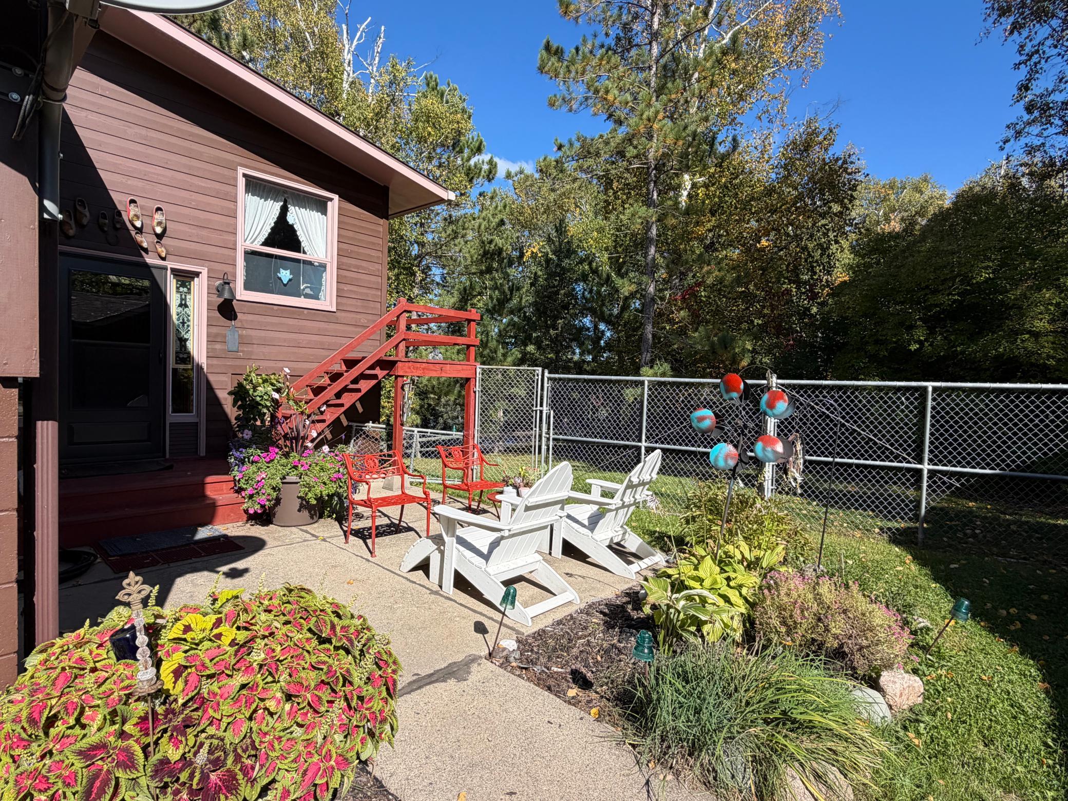 1975 single family home for sale at 1282 Mississippi Drive NW in Bena, MN — 3 bed, 2 bath (photo 6 of 49)